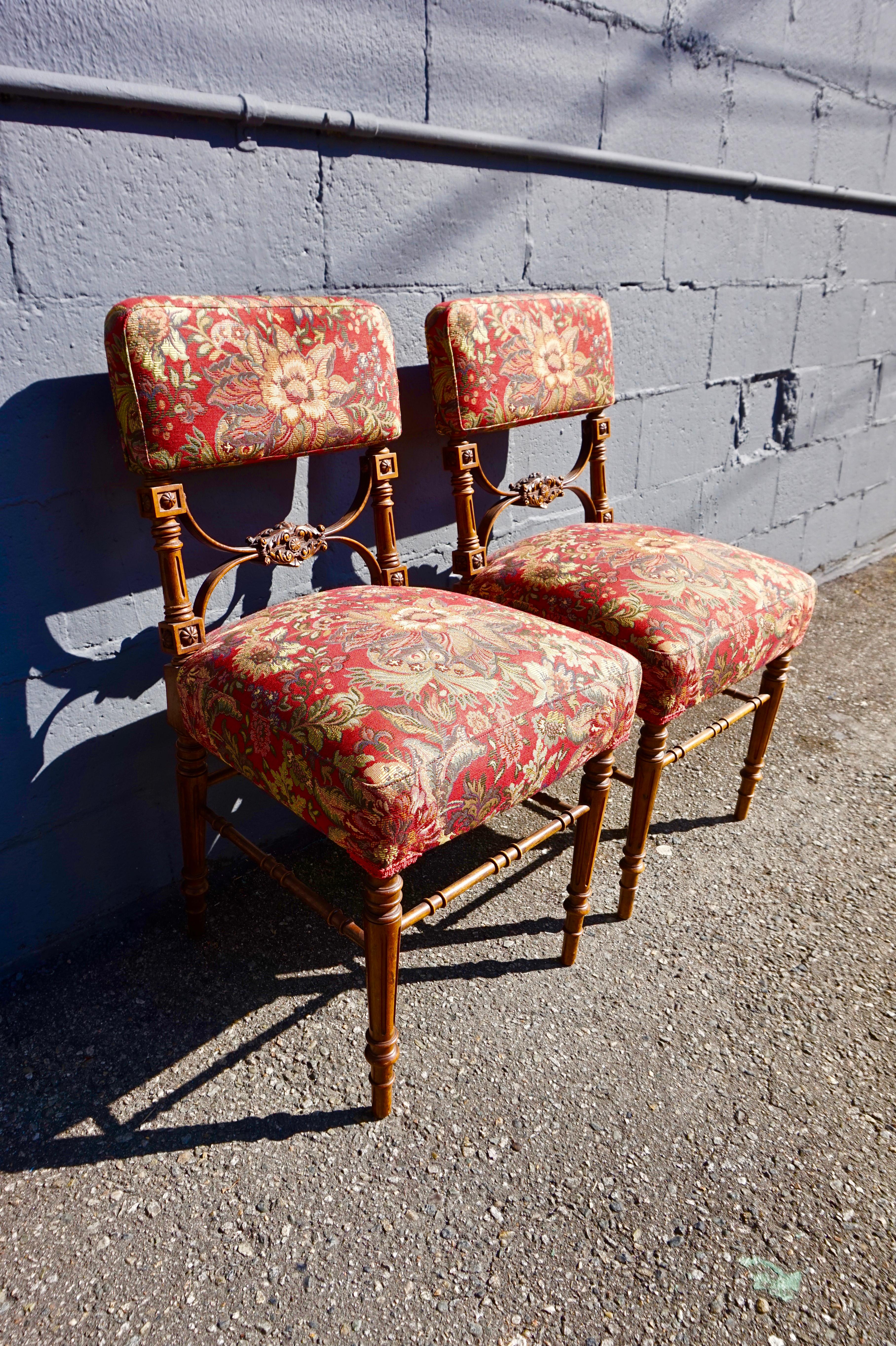 Pair of Victorian Gothic Hand Carved Fine Mahogany Chairs in Floral Fabric In Good Condition In Vancouver, British Columbia