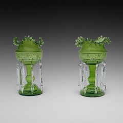 Paire de lustres de table victoriens en verre vert