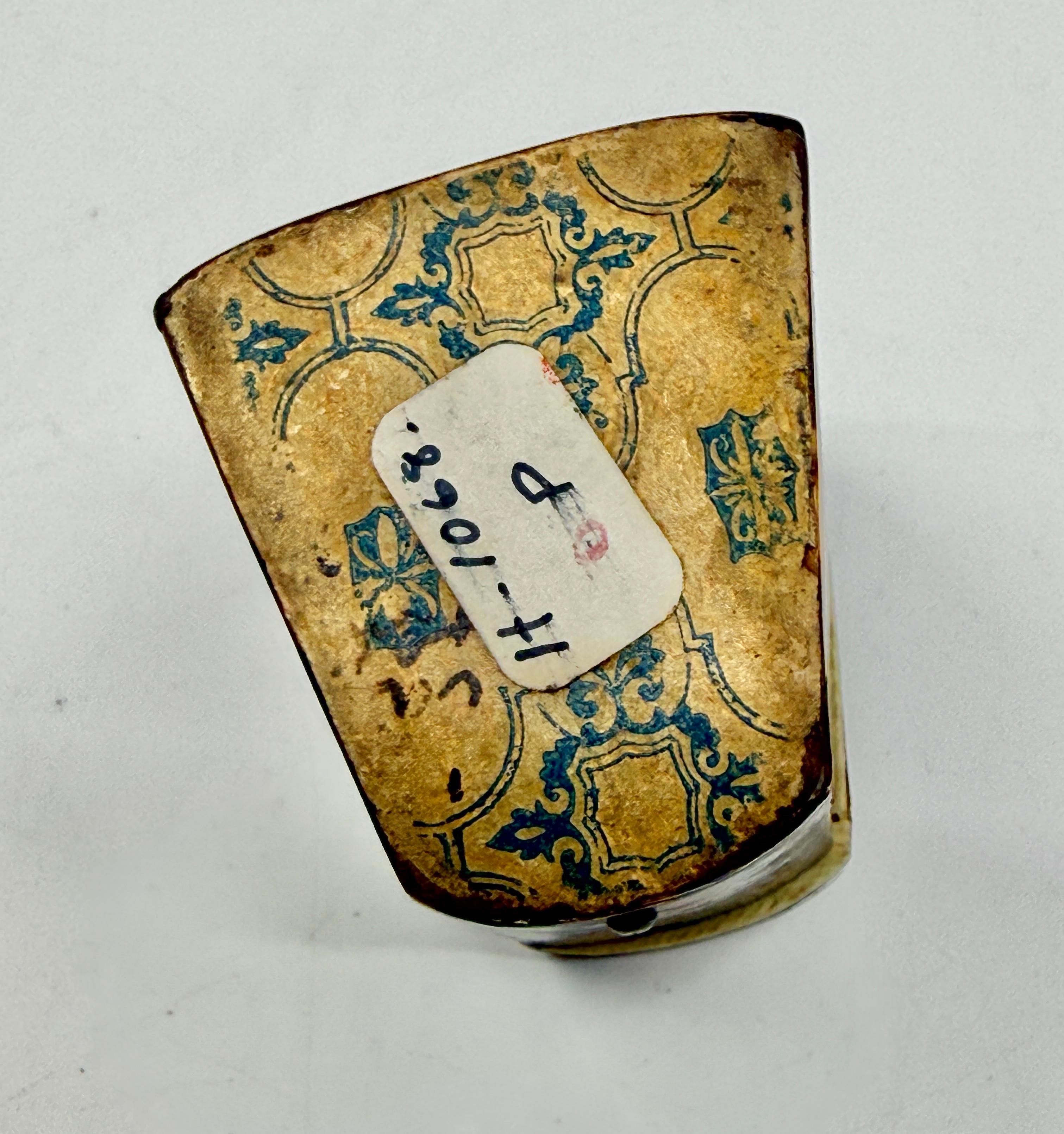 Pair of Victorian Horn Travel Perfume Boxes For Sale 8