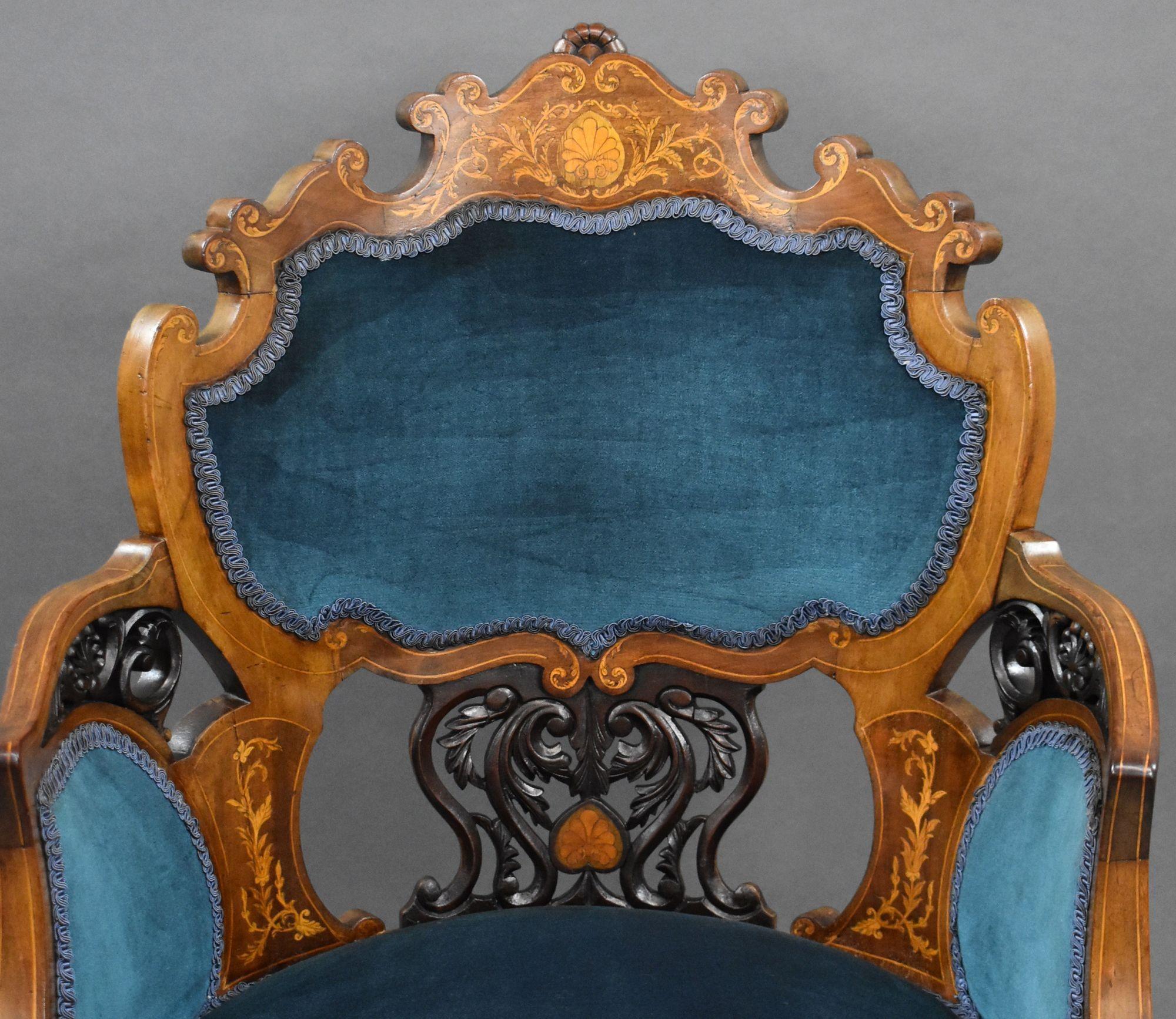 Coppia di poltrone intarsiate in mogano di epoca vittoriana in vendita 1