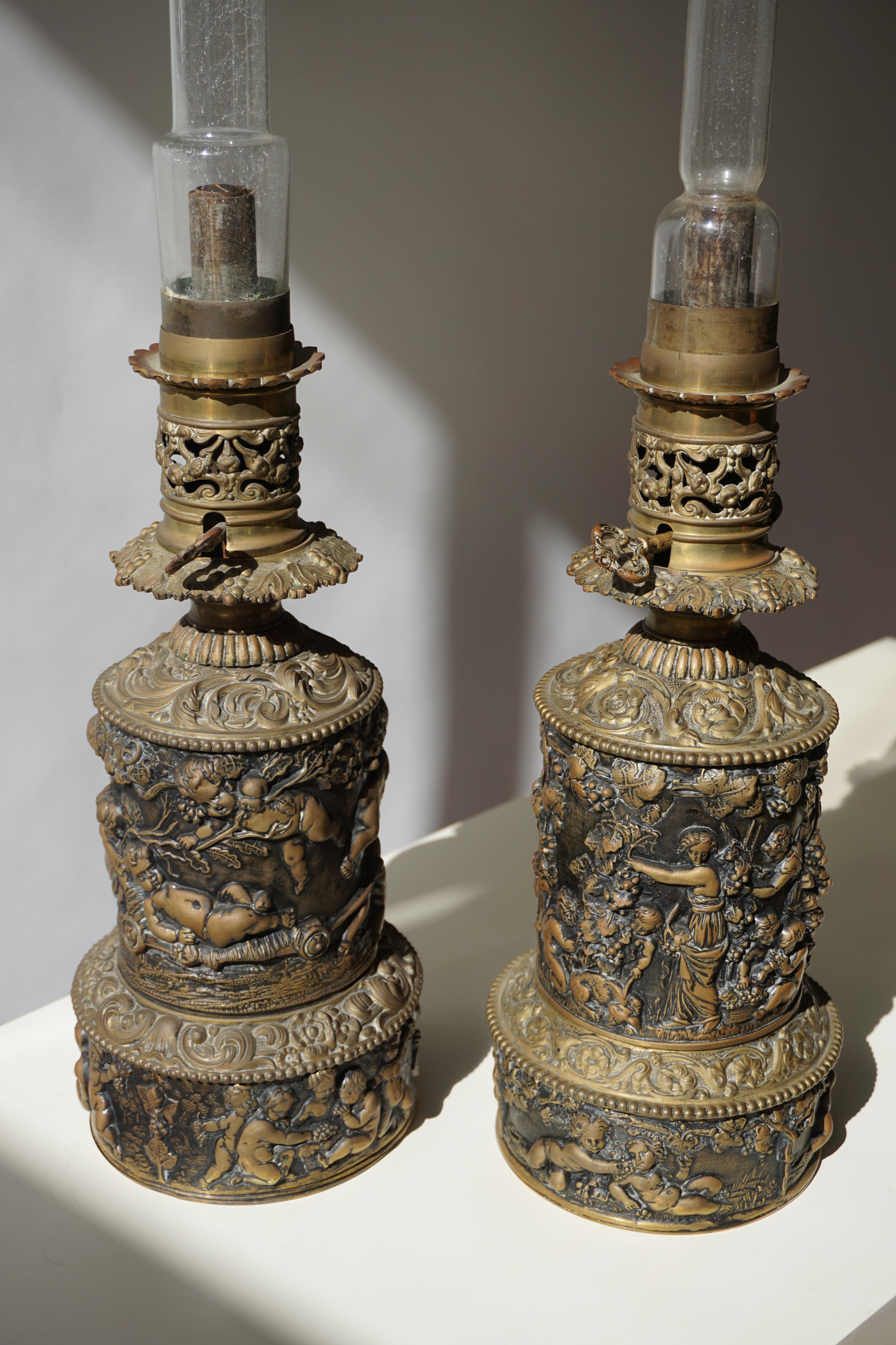 Midcentury Neoclassical Hollywood Regency Cherubs Putti Oil Lamps For Sale 8