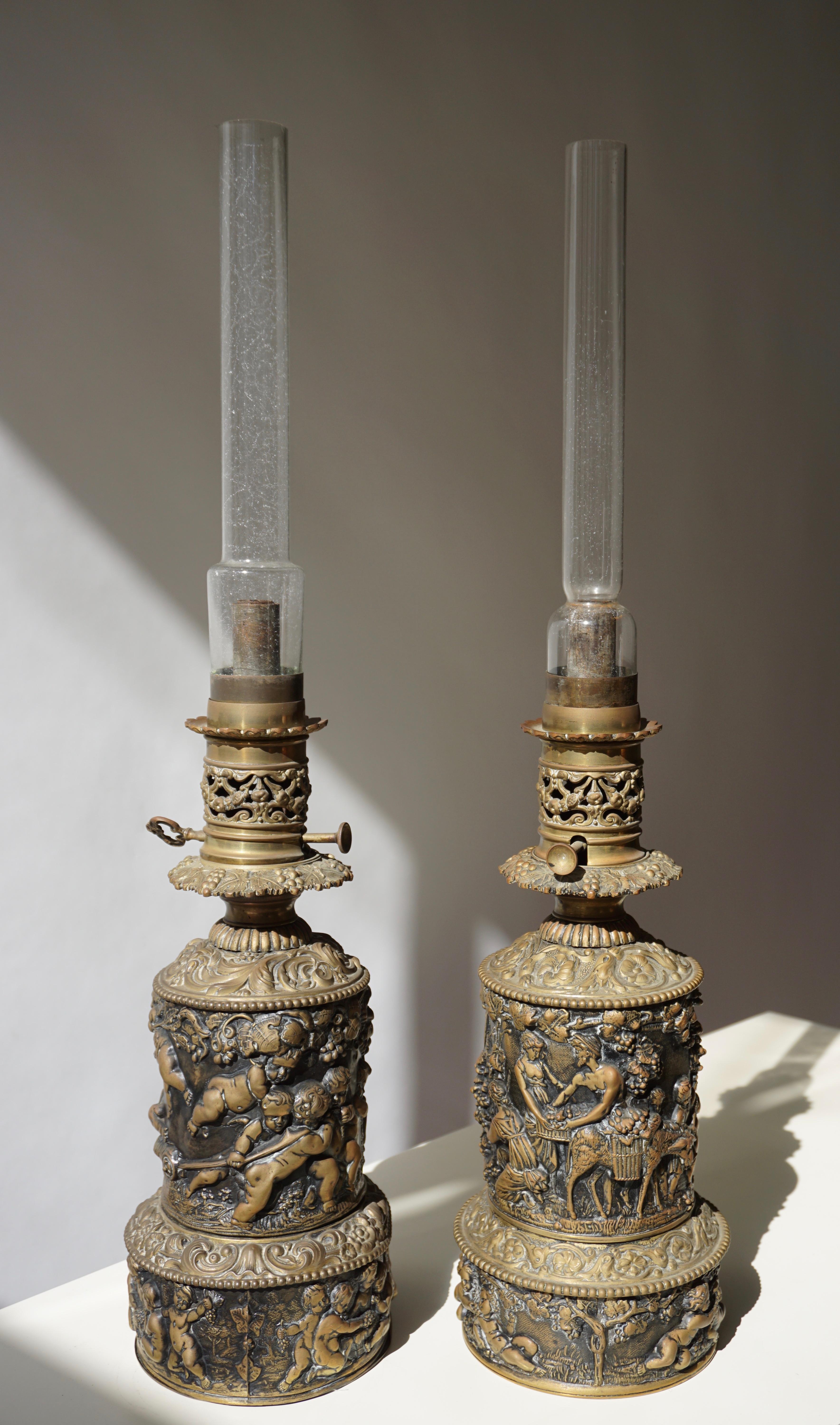 Victorian Midcentury Neoclassical Hollywood Regency Cherubs Putti Oil Lamps For Sale