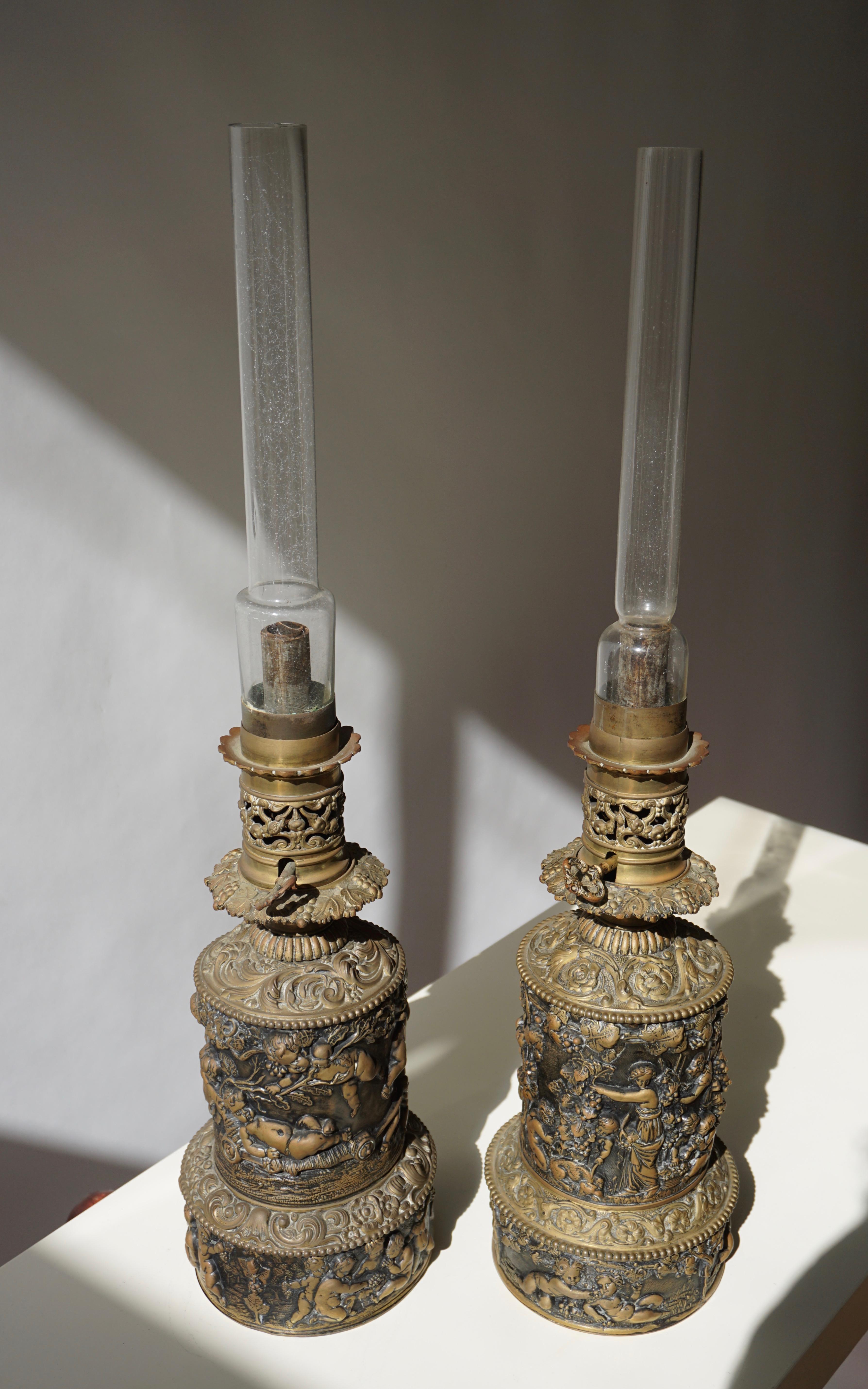 Midcentury Neoclassical Hollywood Regency Cherubs Putti Oil Lamps In Good Condition For Sale In Antwerp, BE