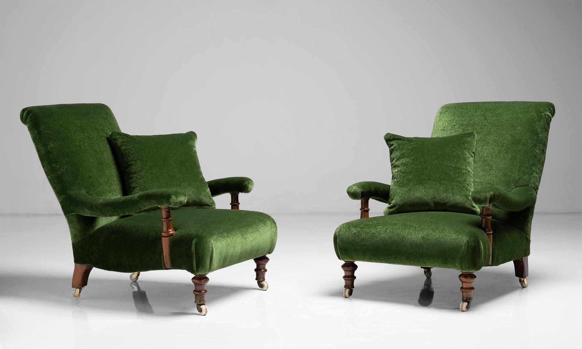 Pair of Victorian Open Armchairs in 100% Kid Mohair, England Circa 1880 In Good Condition In Culver City, CA
