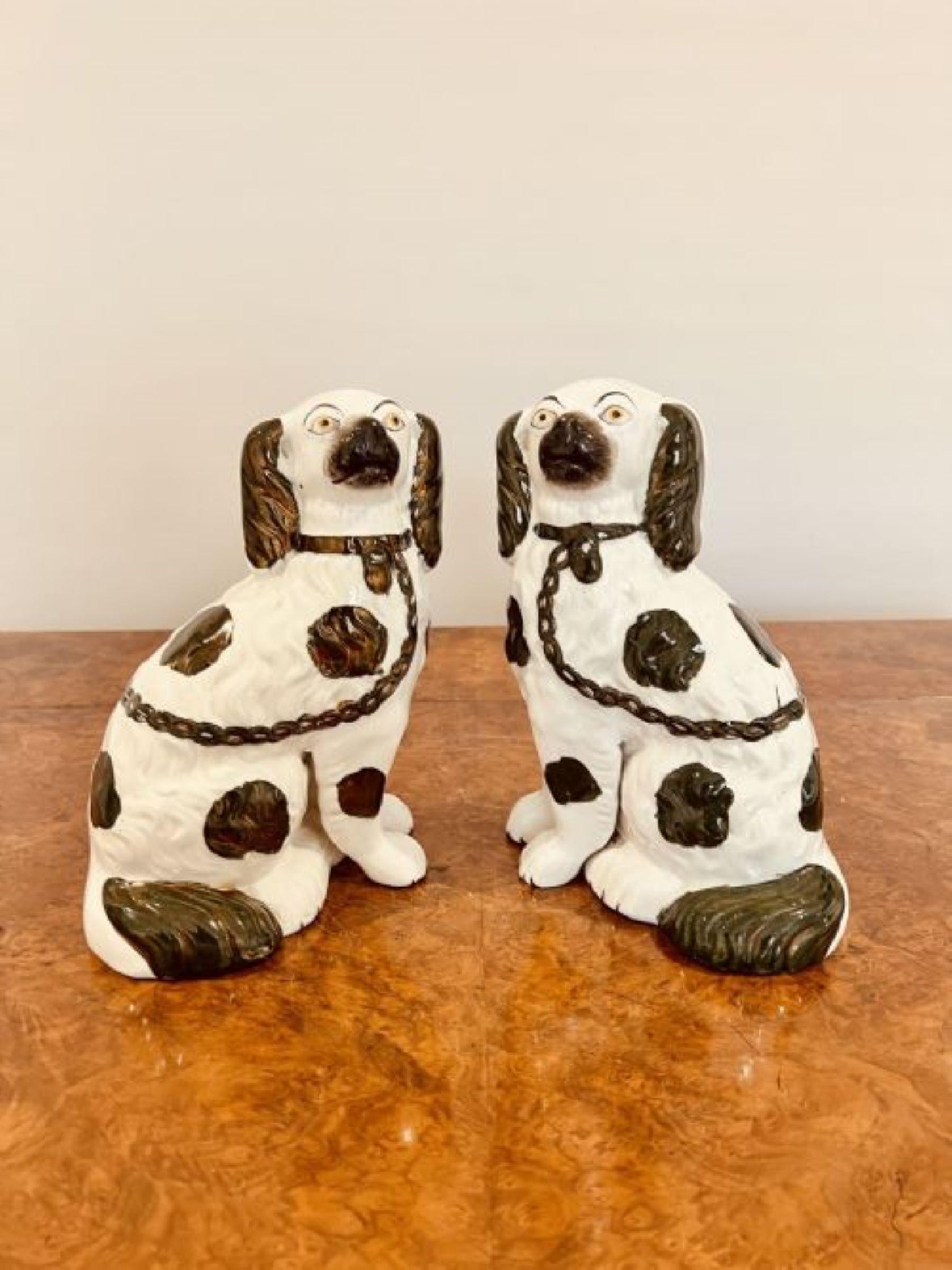 Pair Of Victorian Quality Staffordshire Dogs In Good Condition In Ipswich, GB