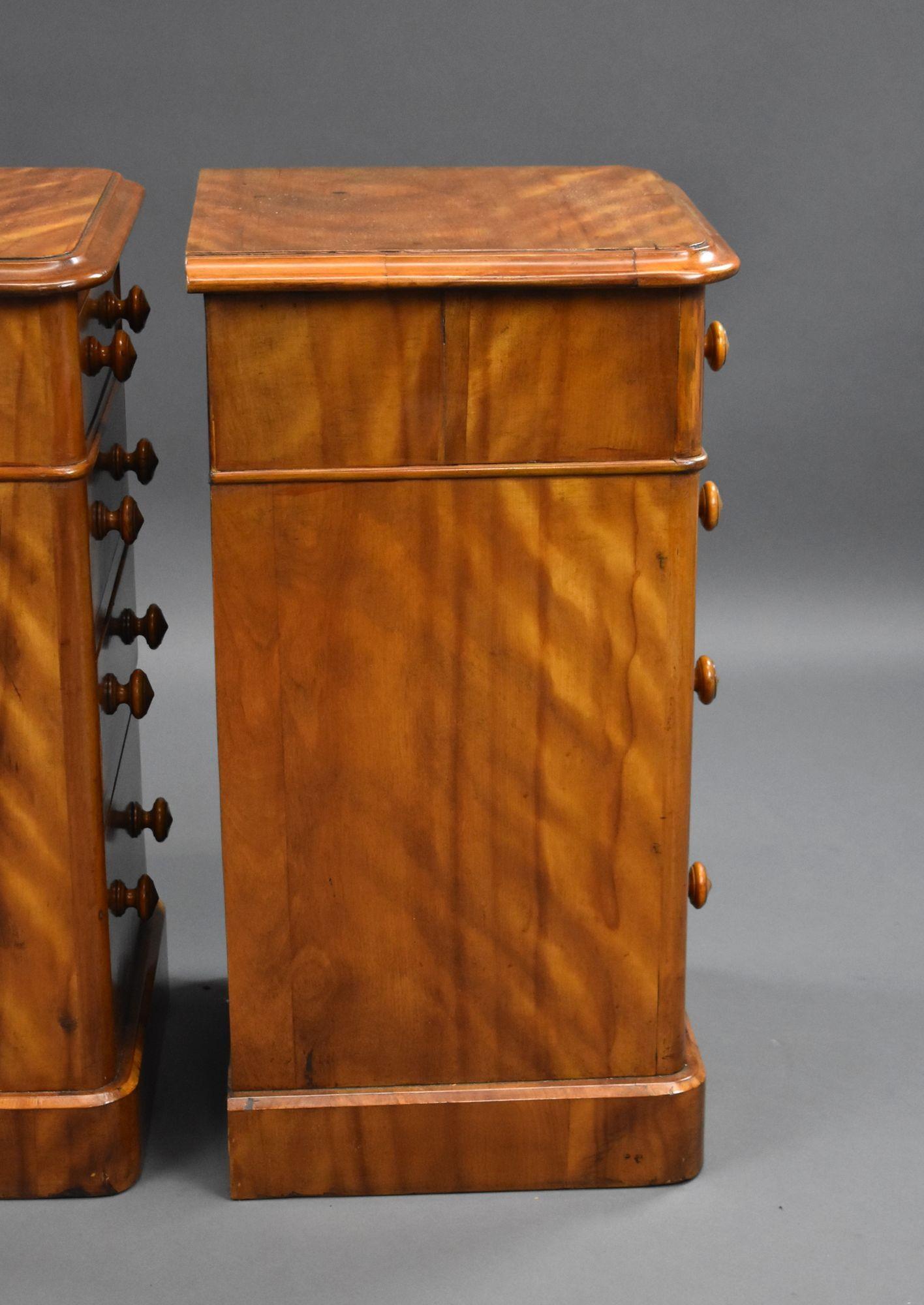 Pair of Victorian Satin Walnut Bedside Chests by H Goodall, Newcastle In Good Condition In Chelmsford, Essex
