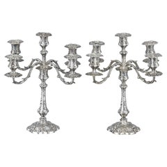 Pareja de candelabros victorianos de plata de Deykin & Harrison