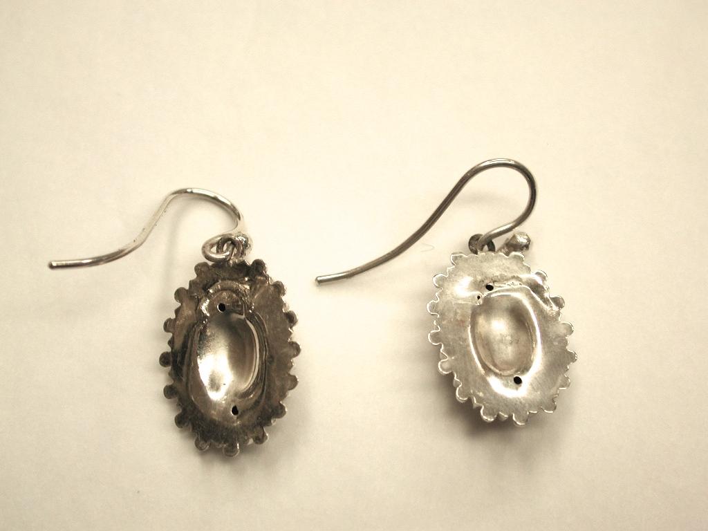 Pair of Victorian Silver Earrings, with Leaf Motif, circa 1880 In Good Condition In London, GB