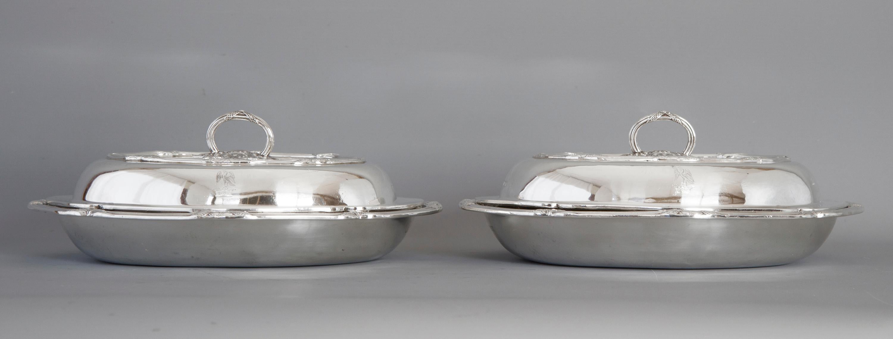 Pair of Victorian Silver Entree Dishes, London, 1896 8