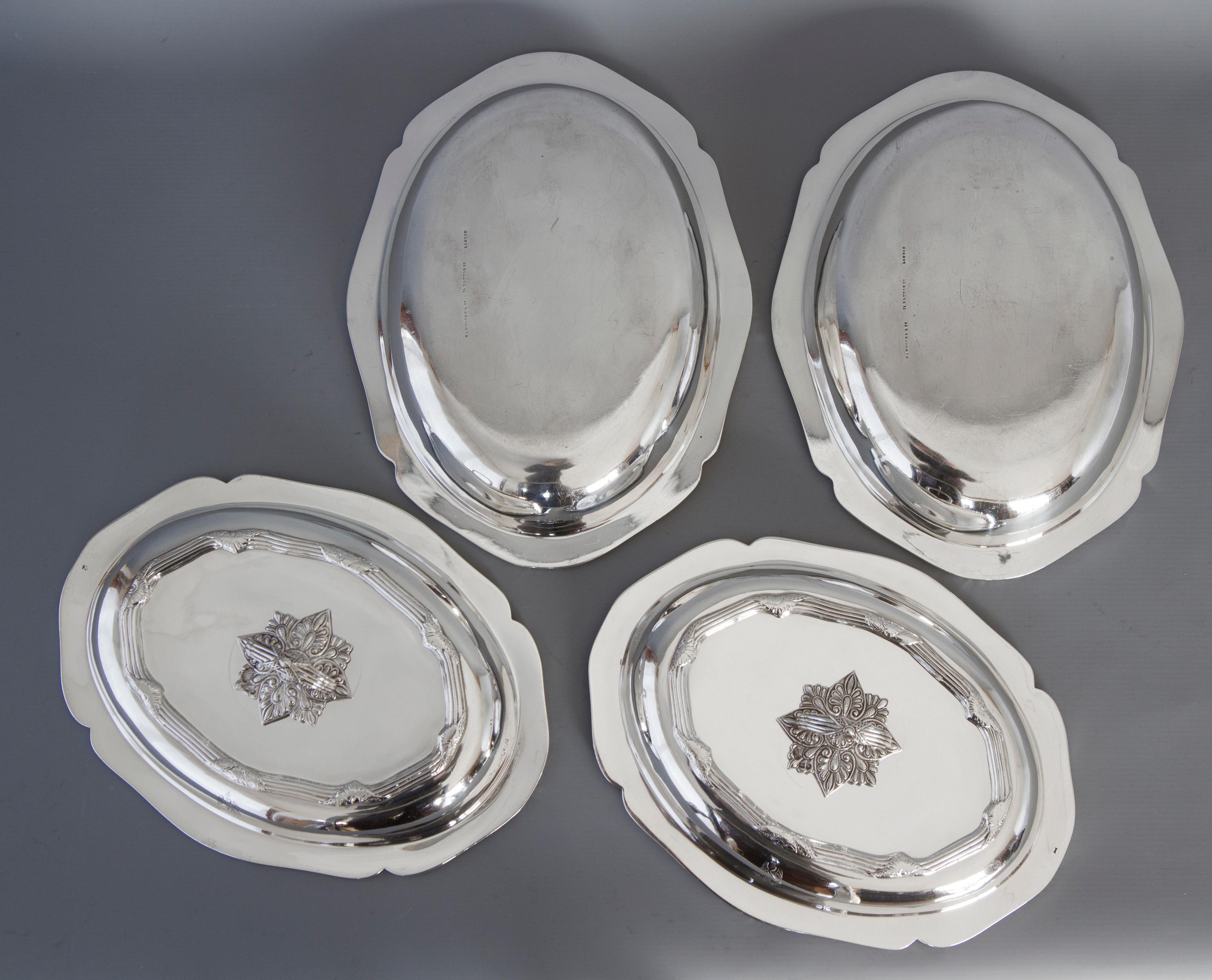 Late 19th Century Pair of Victorian Silver Entree Dishes, London, 1896