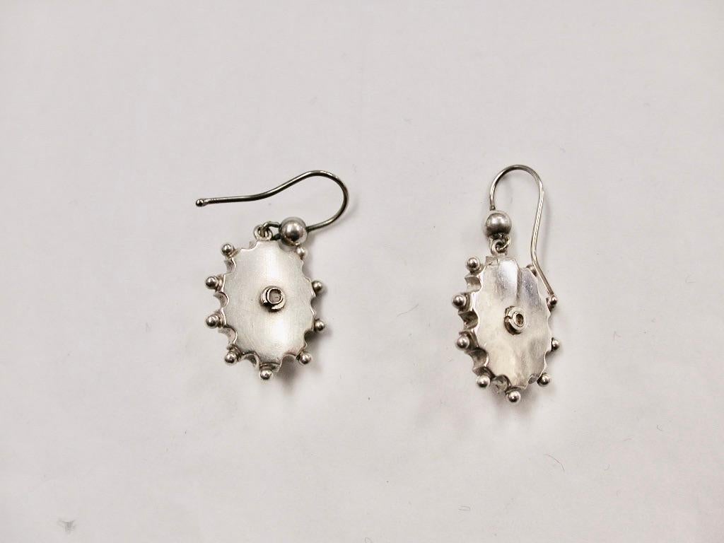 Pair of Victorian Silver Etruscan Style Earrings, circa 1880 In Good Condition For Sale In London, GB