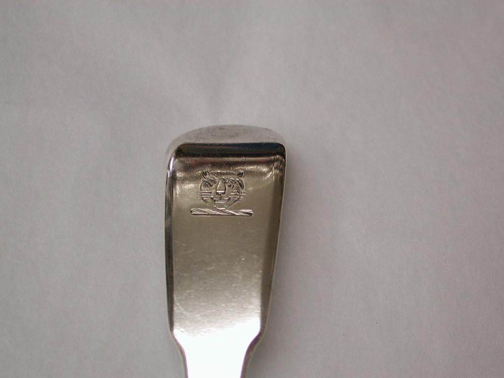 English Pair of Victorian Silver Sauce Ladles, Fiddle Pattern, William Eaton, London, 1843