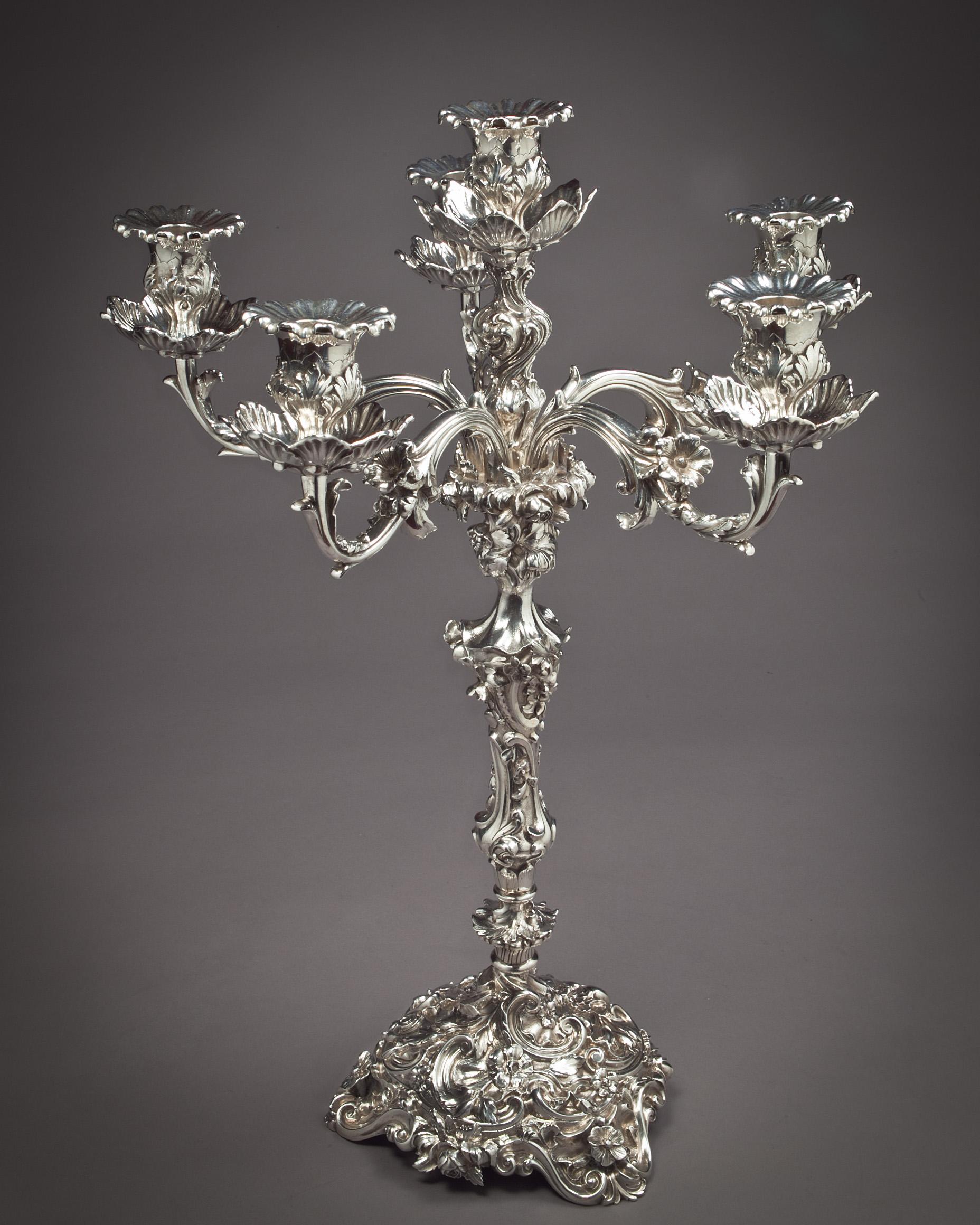 Marqué : Londres, 1890, fabricant : John Alowinckle et Thomas Slater