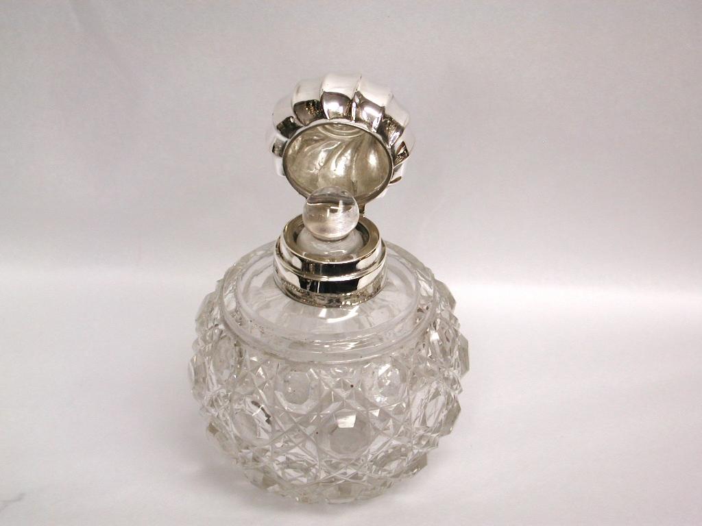 Late 19th Century Pair of Victorian Silver Topped Cut Glass Scent Bottles, 1891, J Grinsell & Sons