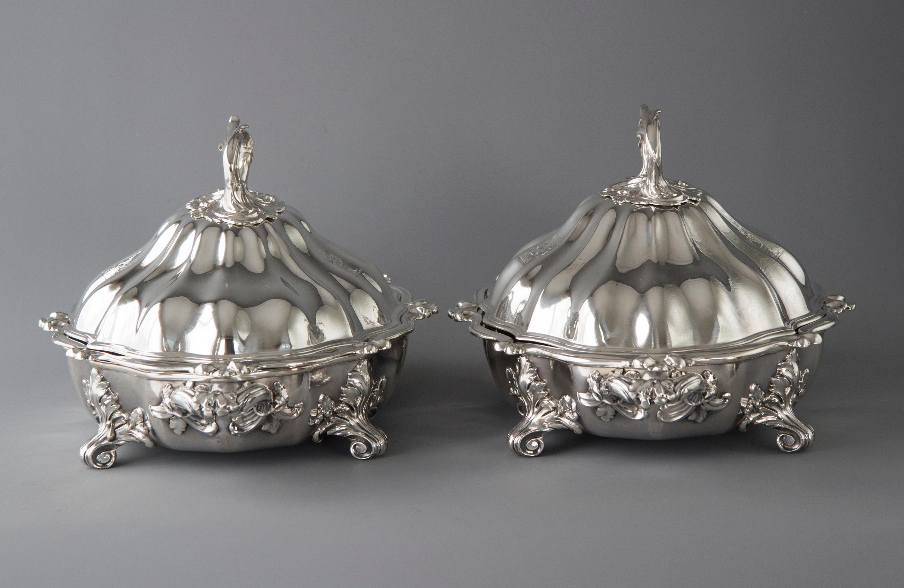 Pair of Victorian Silver Vegetable Tureens with Warming Bases, London, 1845 For Sale 7
