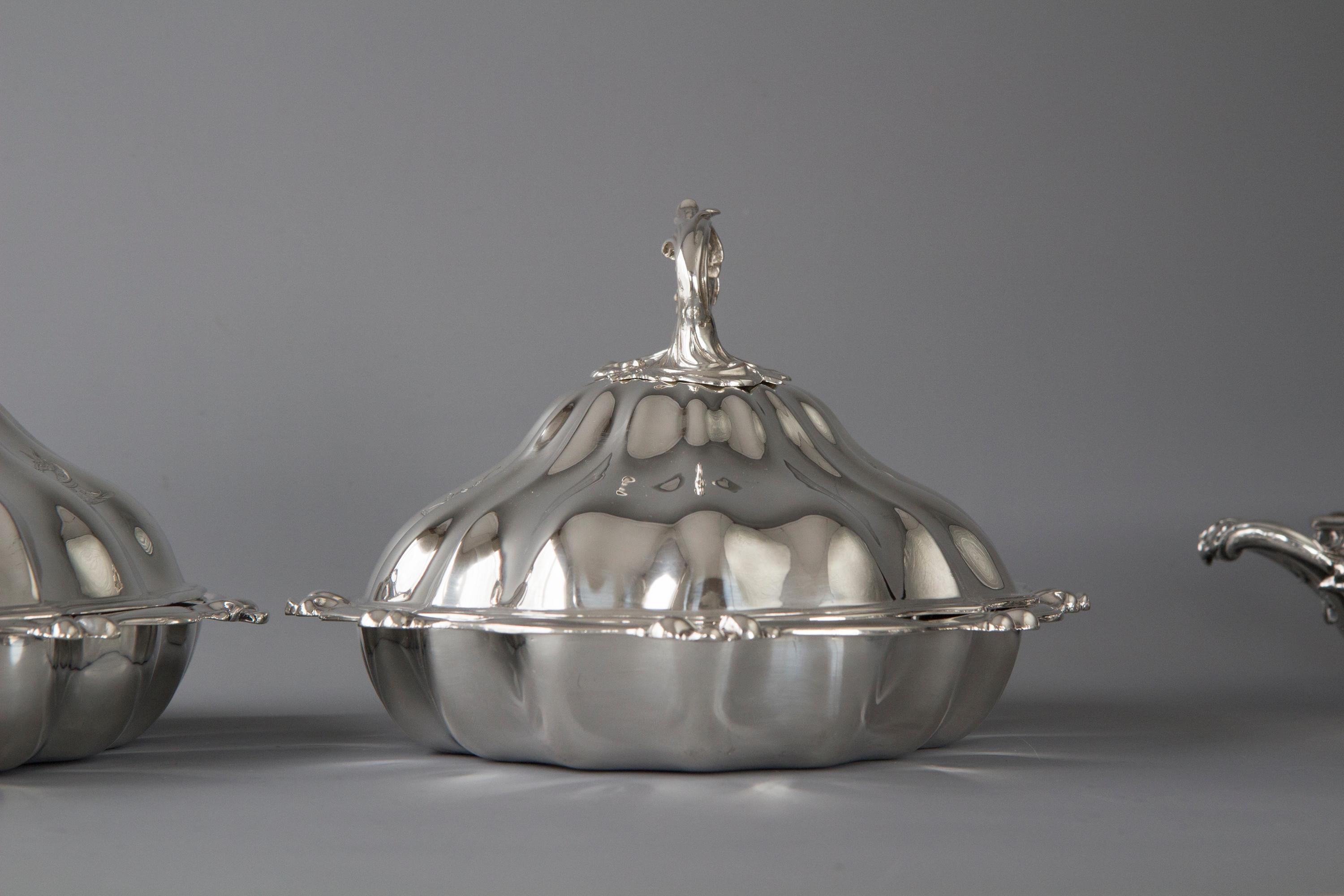 Pair of Victorian Silver Vegetable Tureens with Warming Bases, London, 1845 For Sale 11