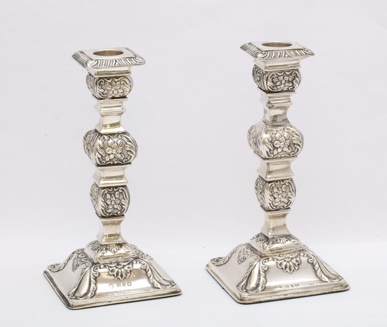 Late 19th Century Pair of Victorian Sterling Silver Candlesticks For Sale