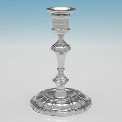 Pair of Victorian sterling silver candlesticks made in London in 1900