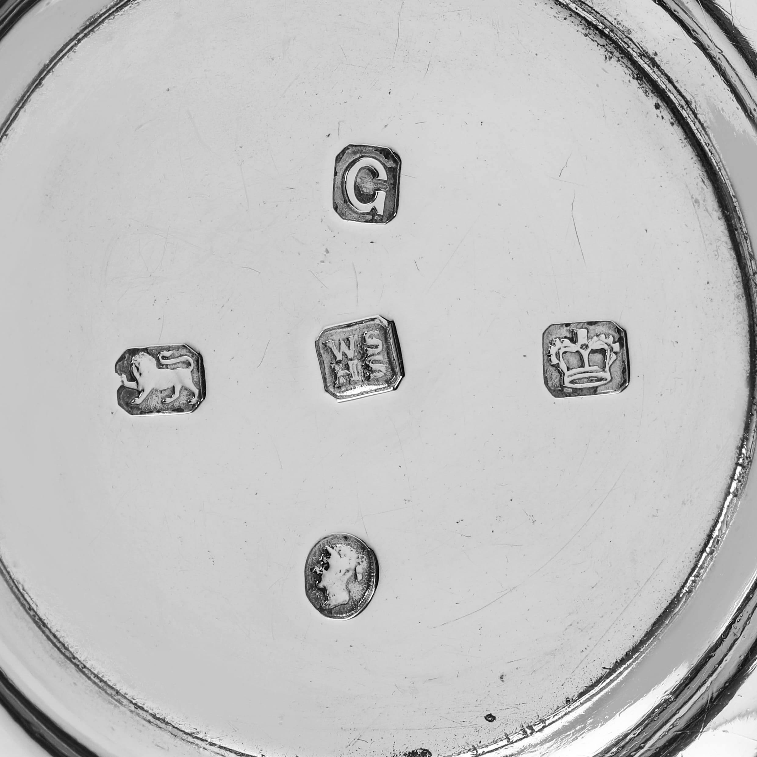 Fine XIX secolo Coppia di camerieri vittoriani in argento sterling realizzati a Sheffield nel 1873 in vendita