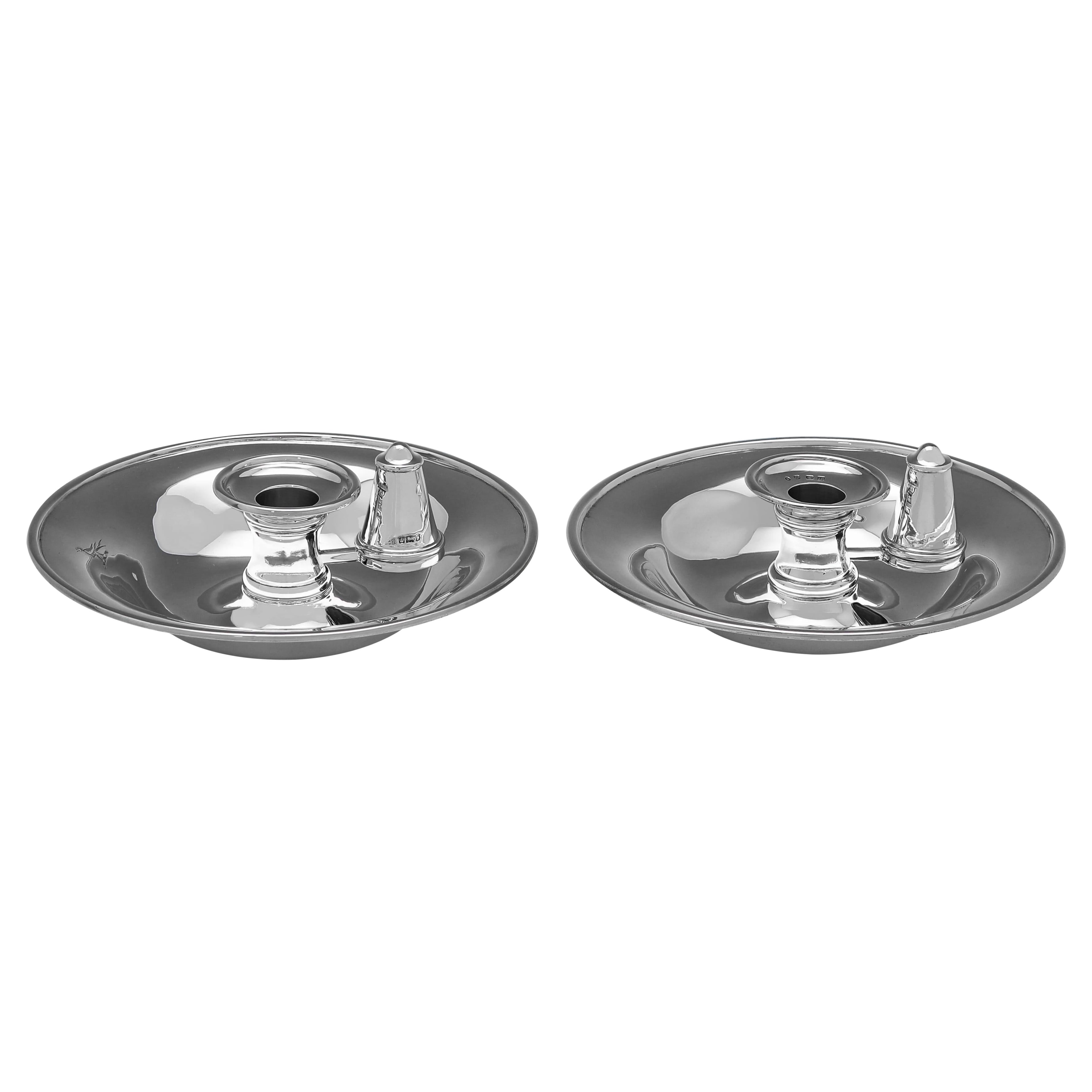 Coppia di camerieri vittoriani in argento sterling realizzati a Sheffield nel 1873 in vendita