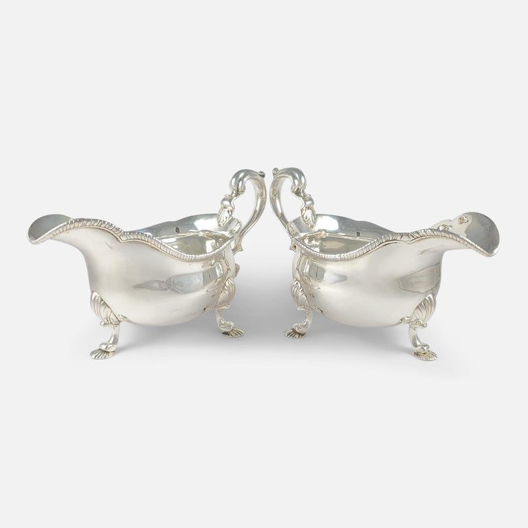 British Pair of Victorian Silver Sauce Boats, D and C Houle, 1841, 1039.7 grams For Sale