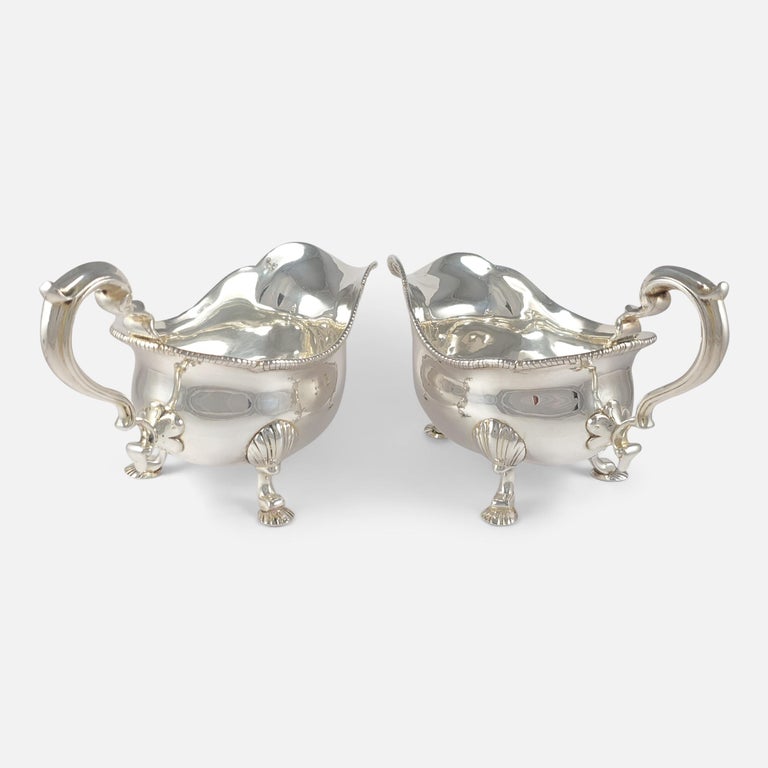 Pair of Victorian Silver Sauce Boats, D and C Houle, 1841, 1039.7 grams In Good Condition For Sale In Glasgow, GB