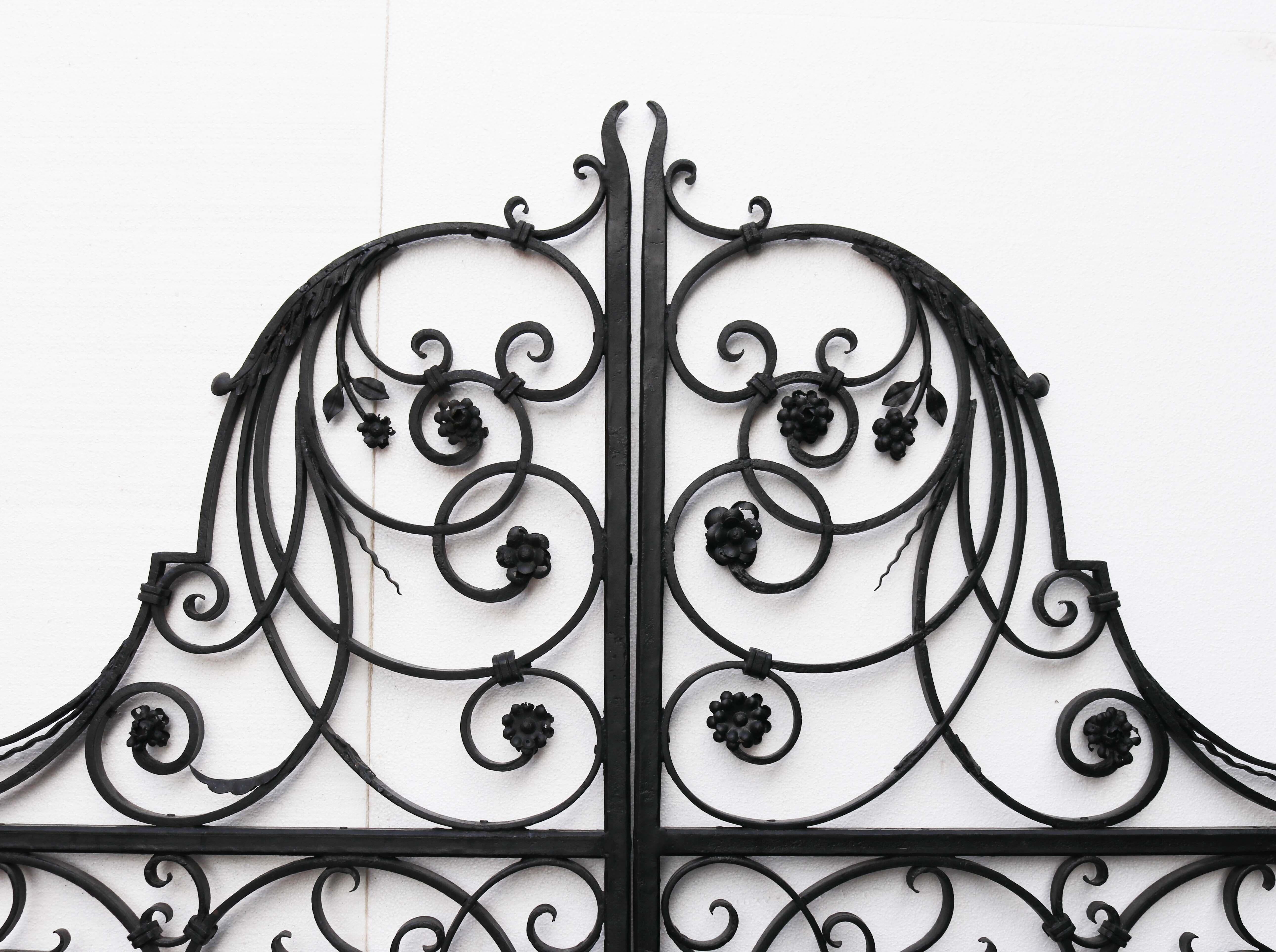 victorian style gate