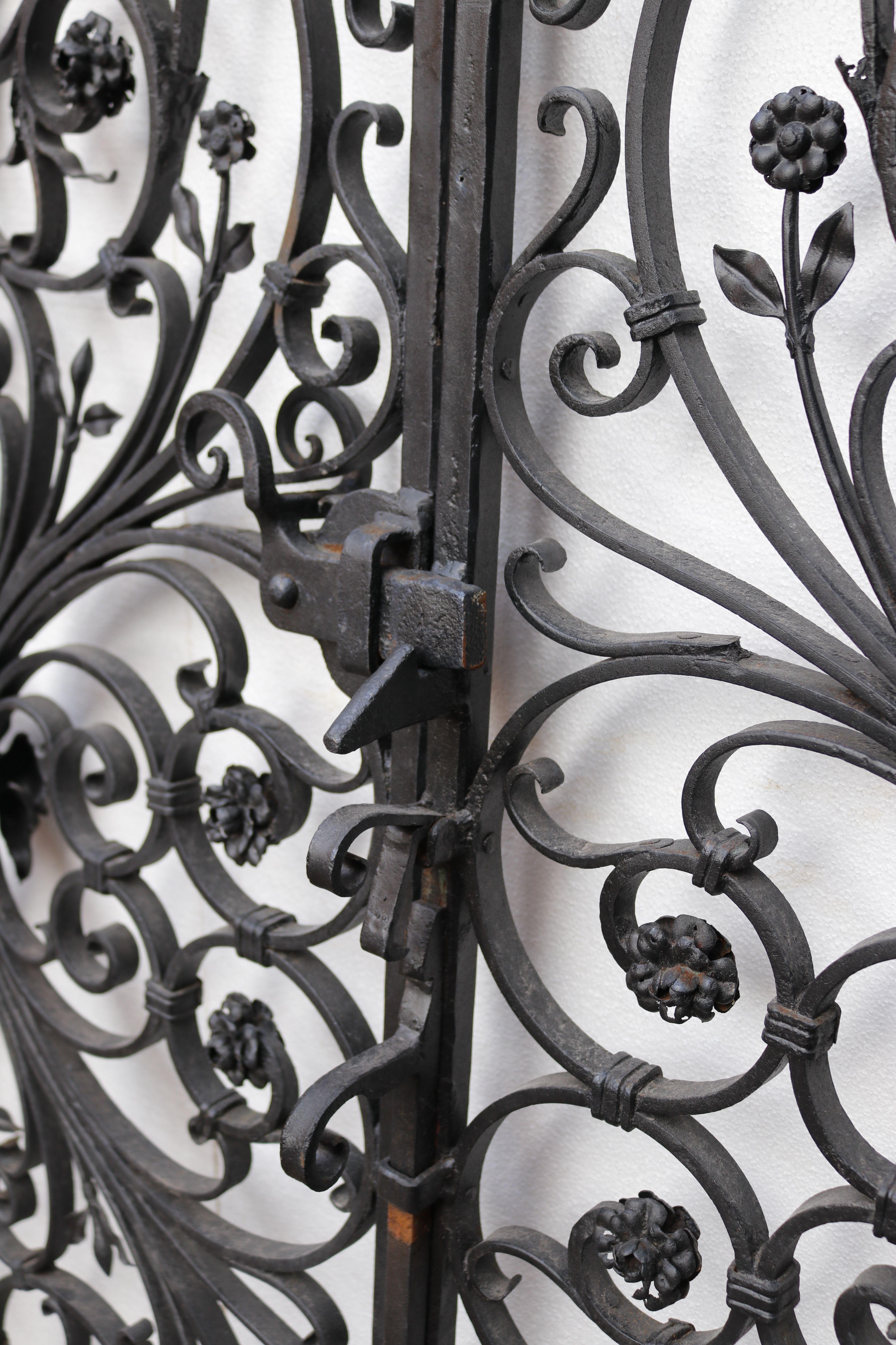 victorian style gates