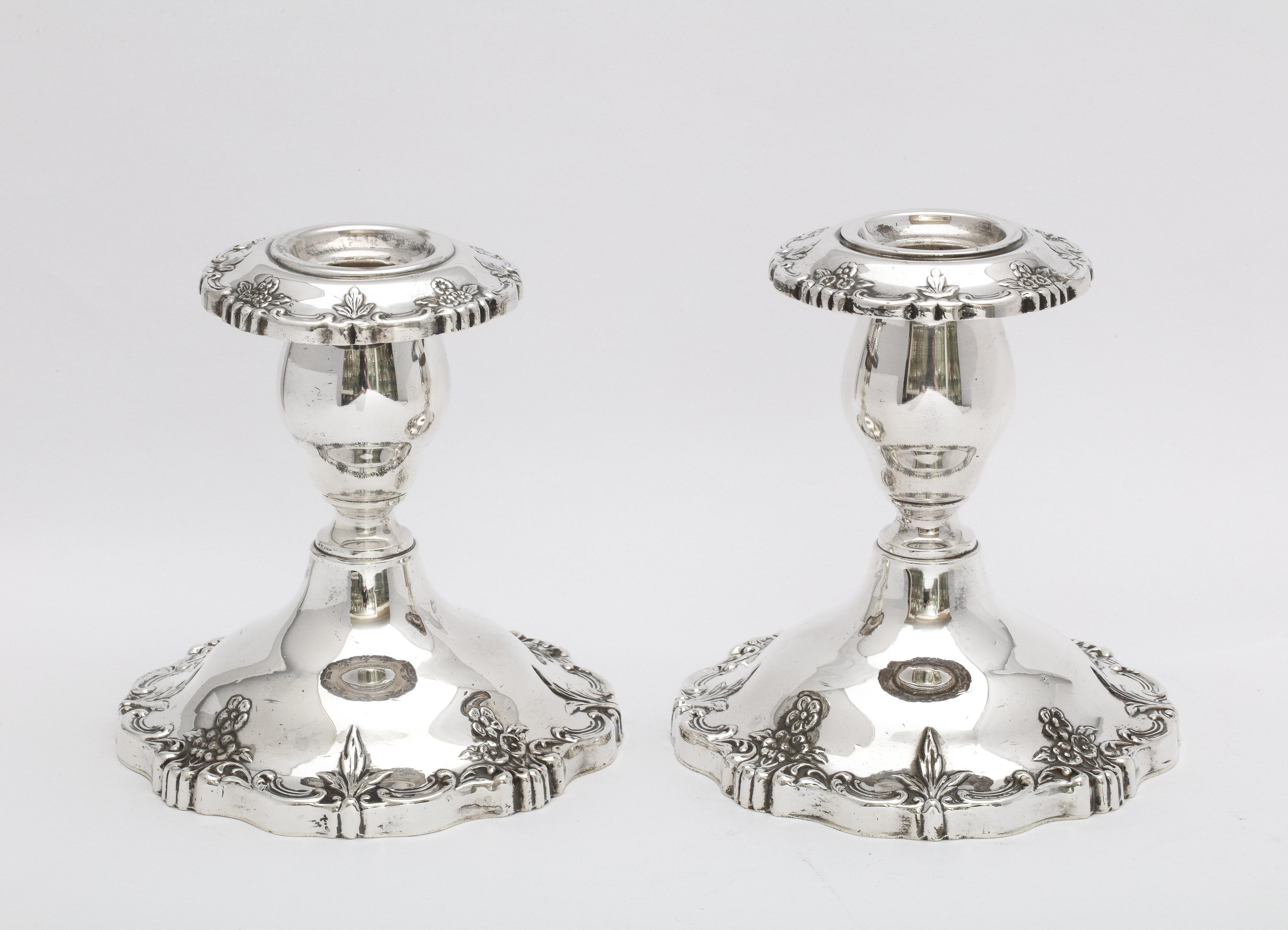 Pair of Victorian Style Sterling Silver Candlesticks In Good Condition For Sale In New York, NY