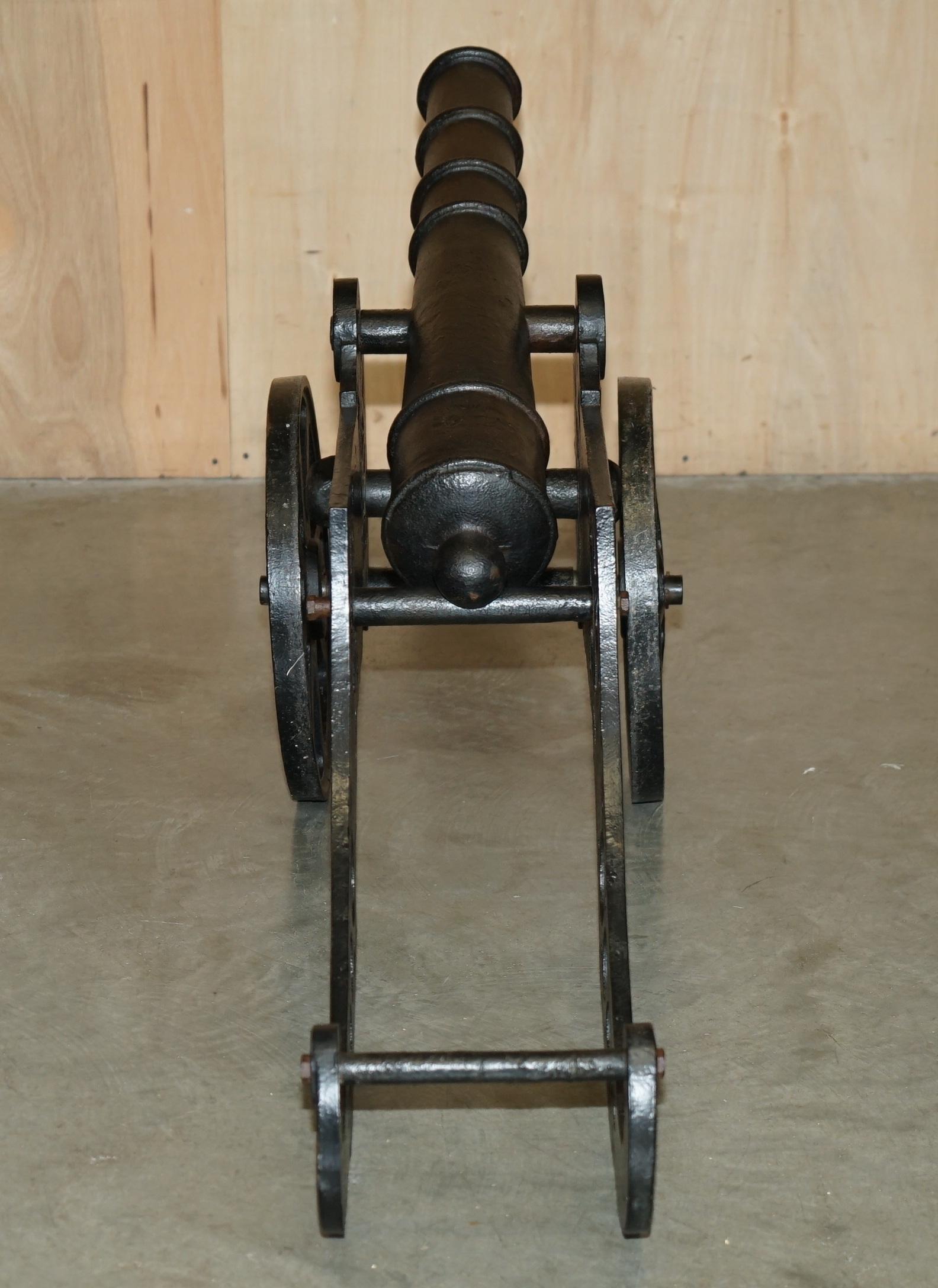 Paire de cannons longs en fer à repasser de style victorien, 153 cm en vente 8