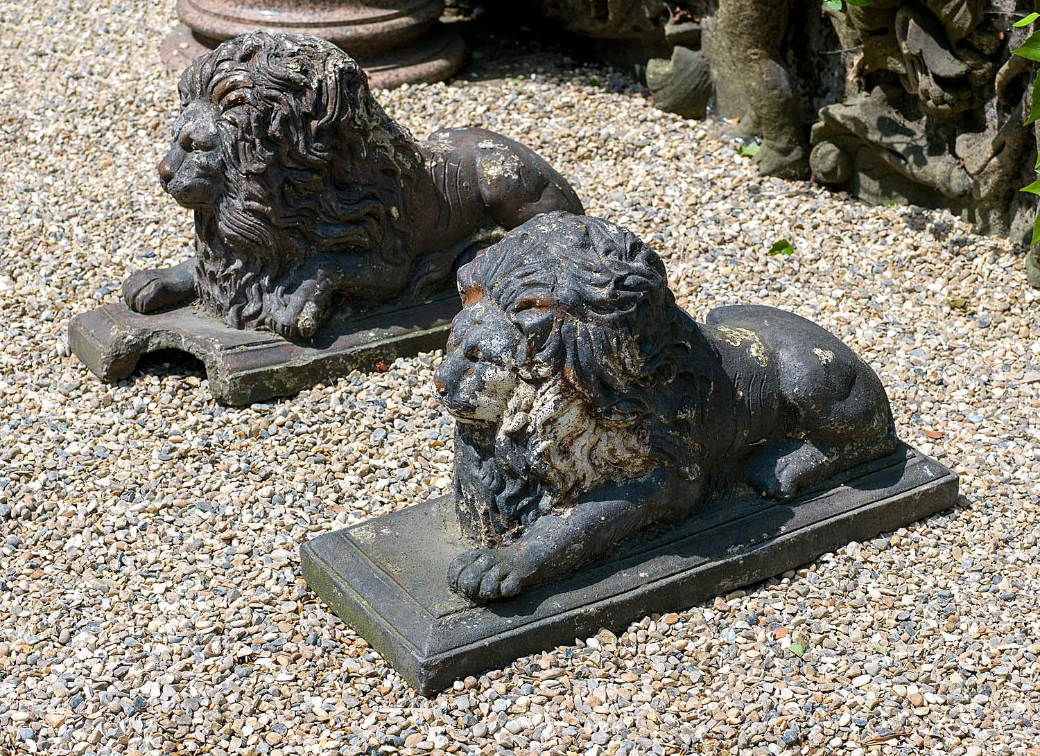 Pair of Victorian Terracotta Garden Lions In Distressed Condition In London, GB