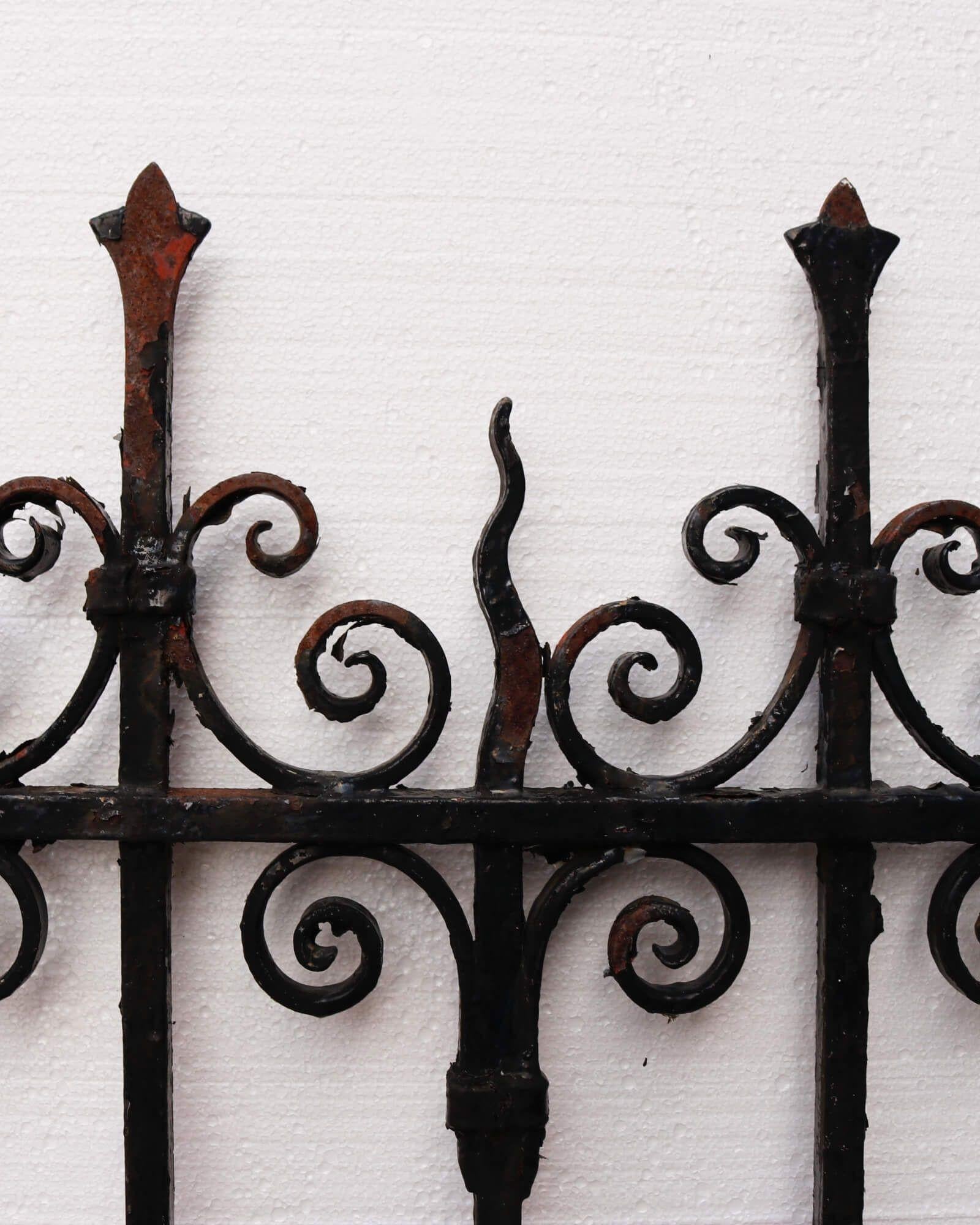 19th Century Pair of Victorian Wrought Iron Driveway Gates For Sale