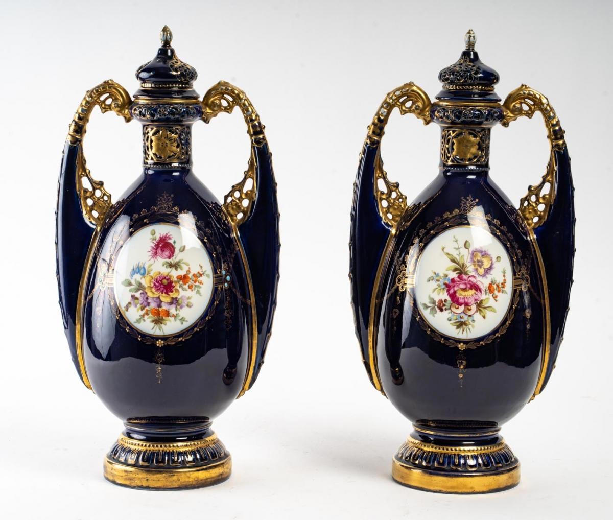 Pair of Vienna Porcelain Vases 6