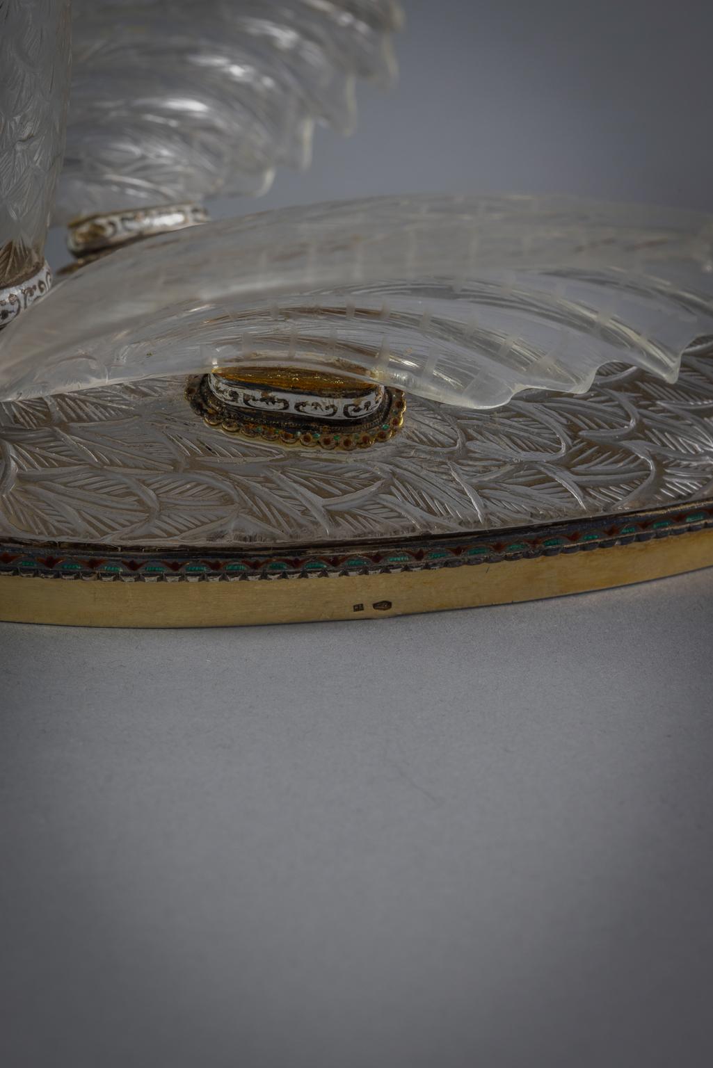 Pareja de cajas vienesas para pájaros de plata esmaltada y cubierta de cristal de roca, hacia 1875 en venta 5