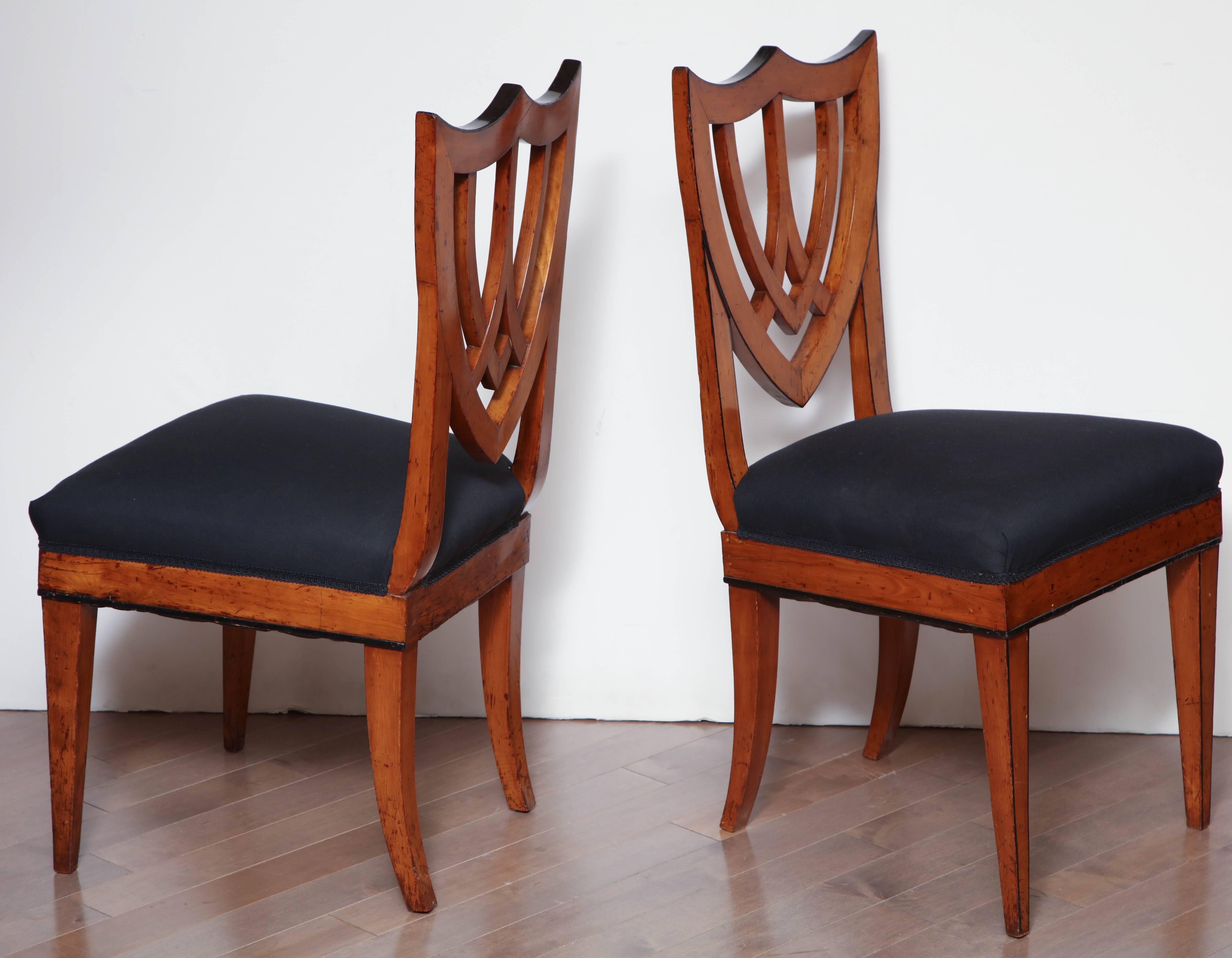 Pair of Viennese Side Chairs, circa 1830 In Good Condition For Sale In New York, NY