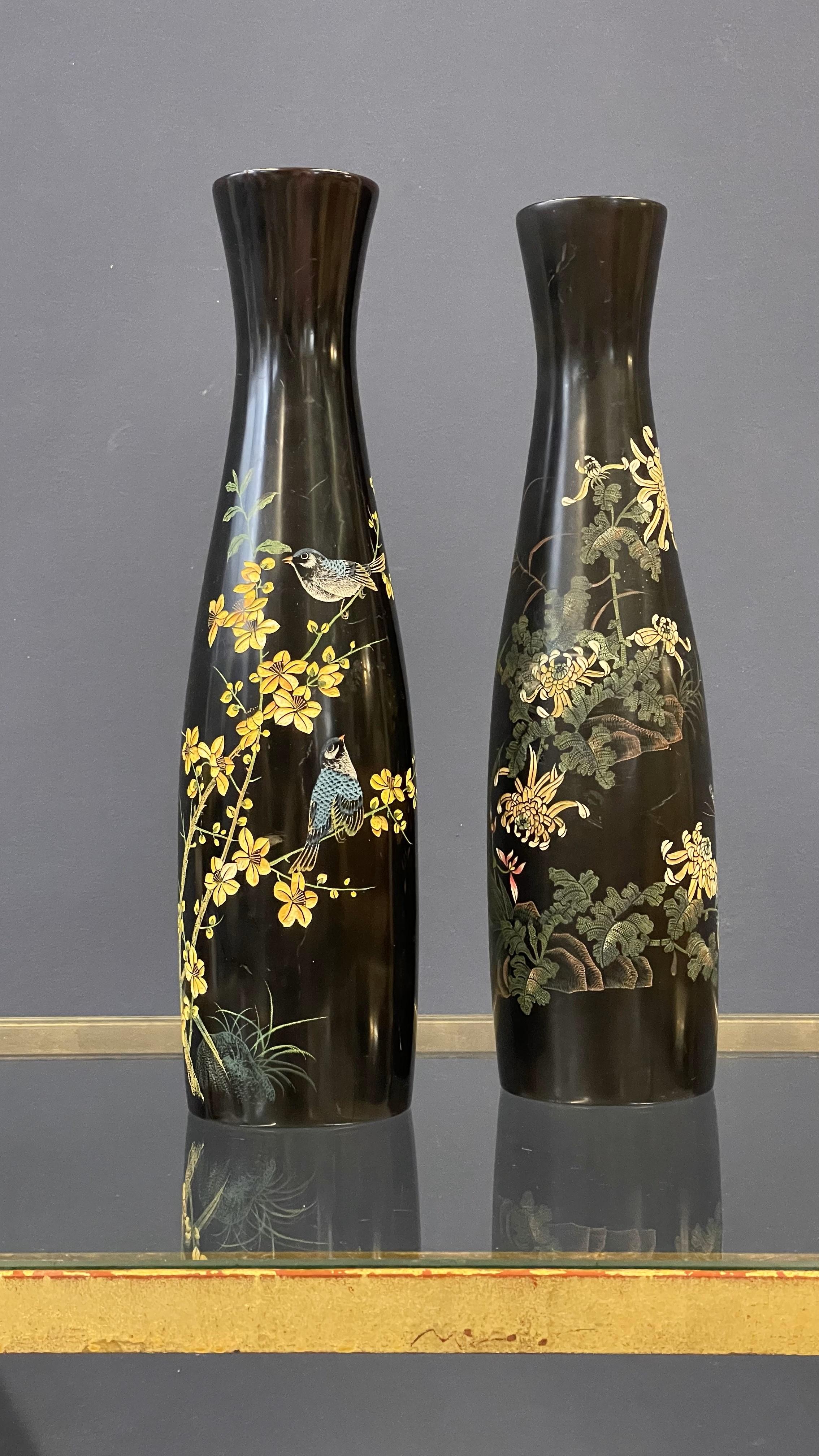 20th Century Pair of Large Vietnamese Wooden Vases For Sale