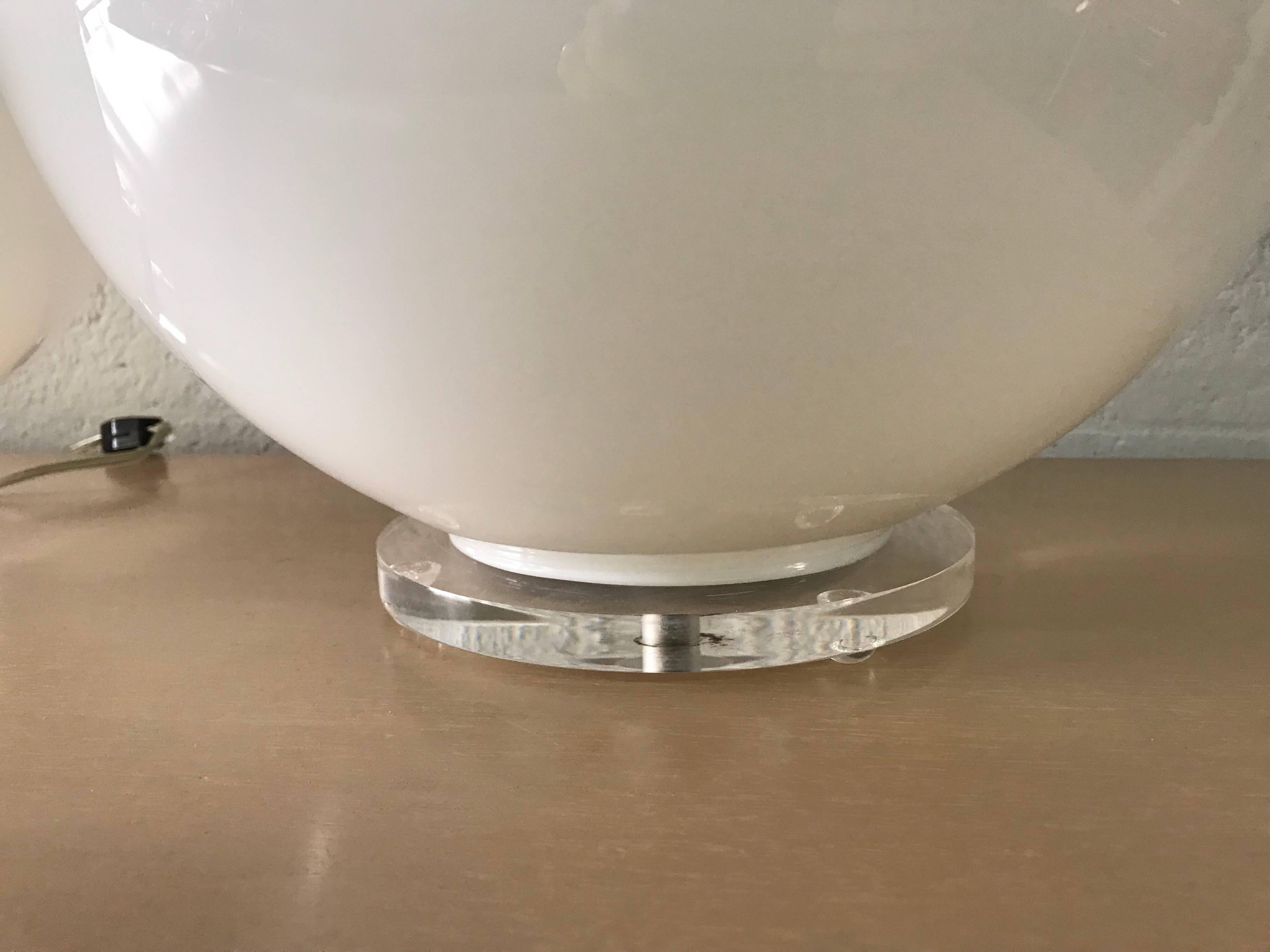 Mid-Century Modern Pair of Vietri Murano Glass Egg Lamps