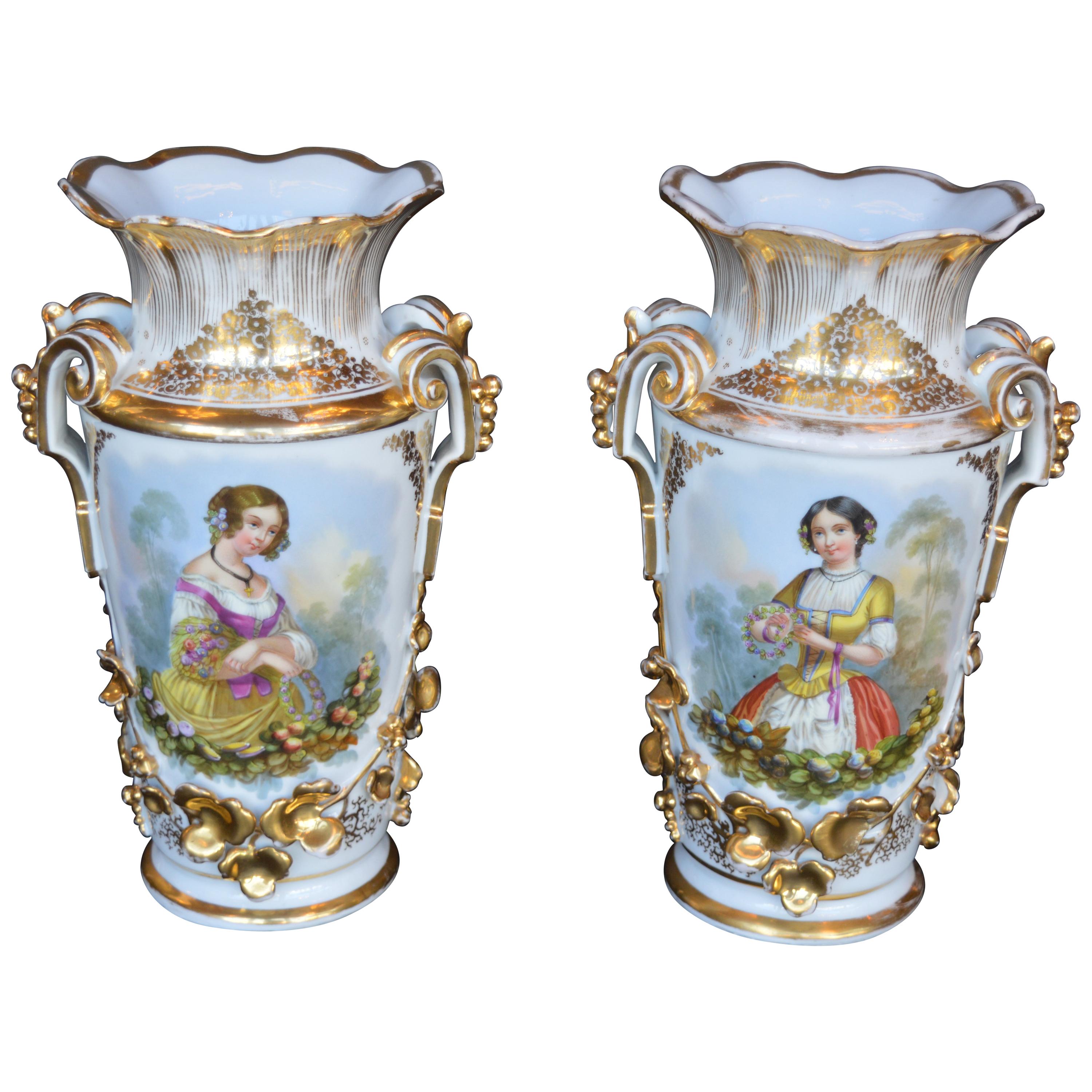Pareja de jarrones de porcelana dorada Vieux Paris