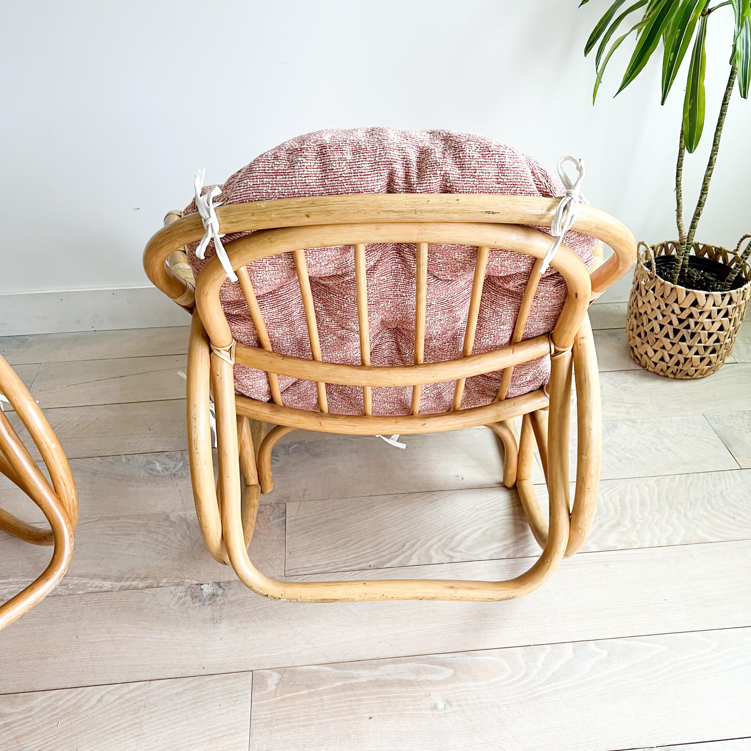 Paire de chaises longues à bascule en rotin de style Viggo Boesen - Nouveau tissu d'ameublement en vente 8