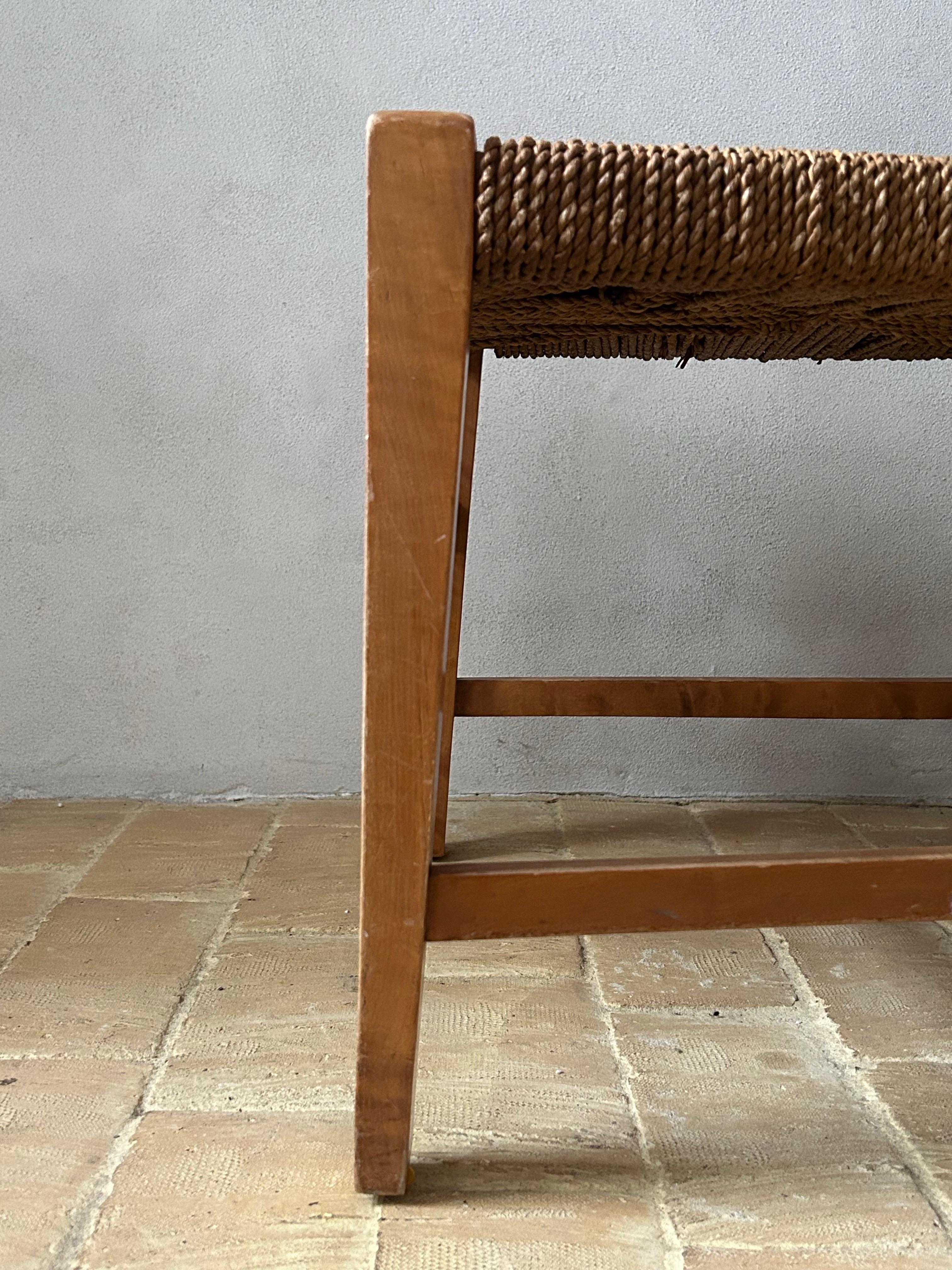 Milieu du XXe siècle Paire de chaises Vilhelm Groth Hansen en bouleau flammé et gazon, Danemark C.C.1930 en vente