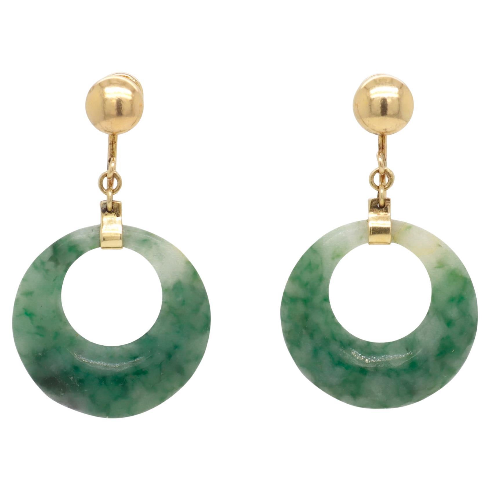 Pair of Vintage 14k Yellow Gold and Spinach Jade Hoop Screw Back Earrings For Sale