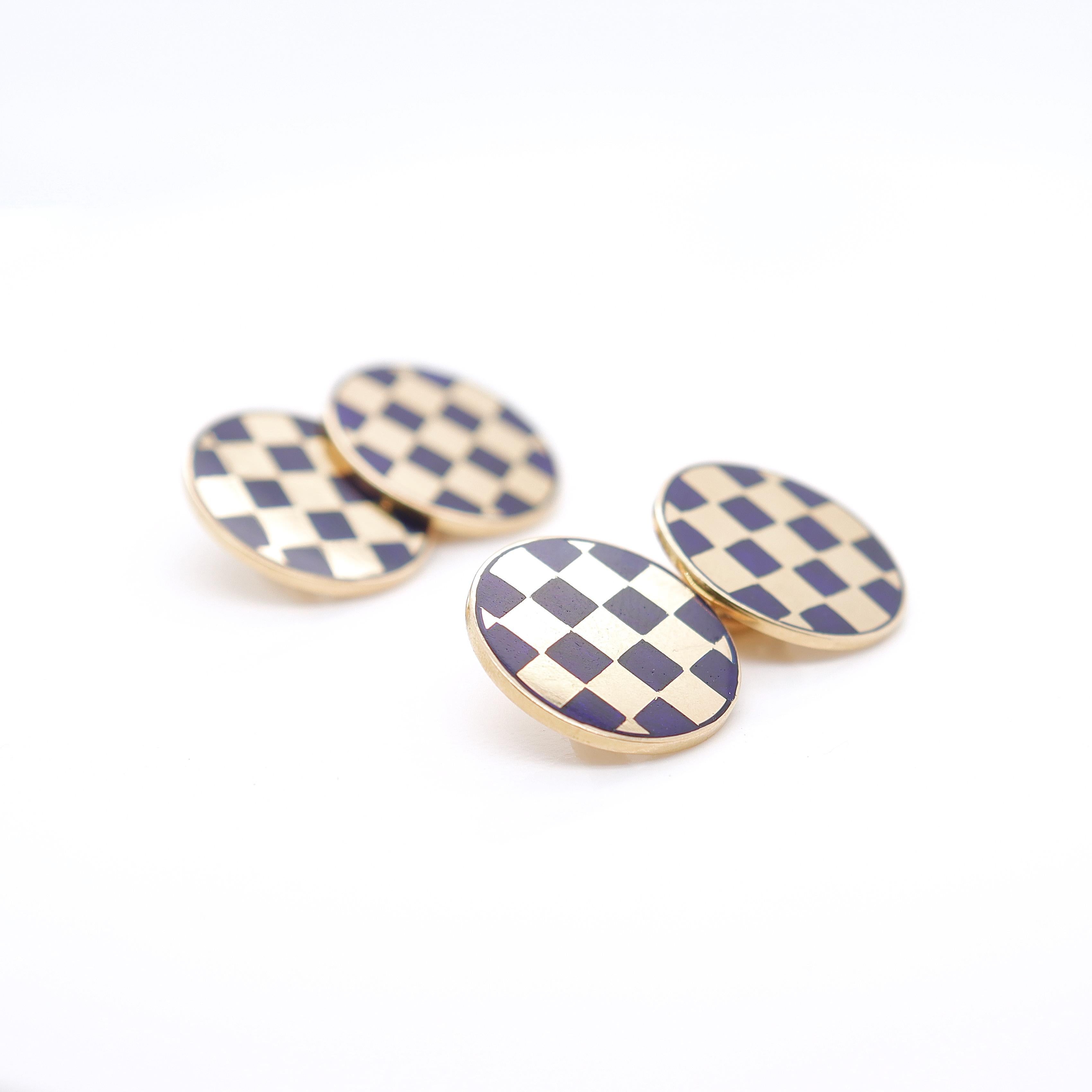 Pair of Vintage 14K Yellow Gold & Blue Enamel Checkerboard Cufflinks In Good Condition For Sale In Philadelphia, PA