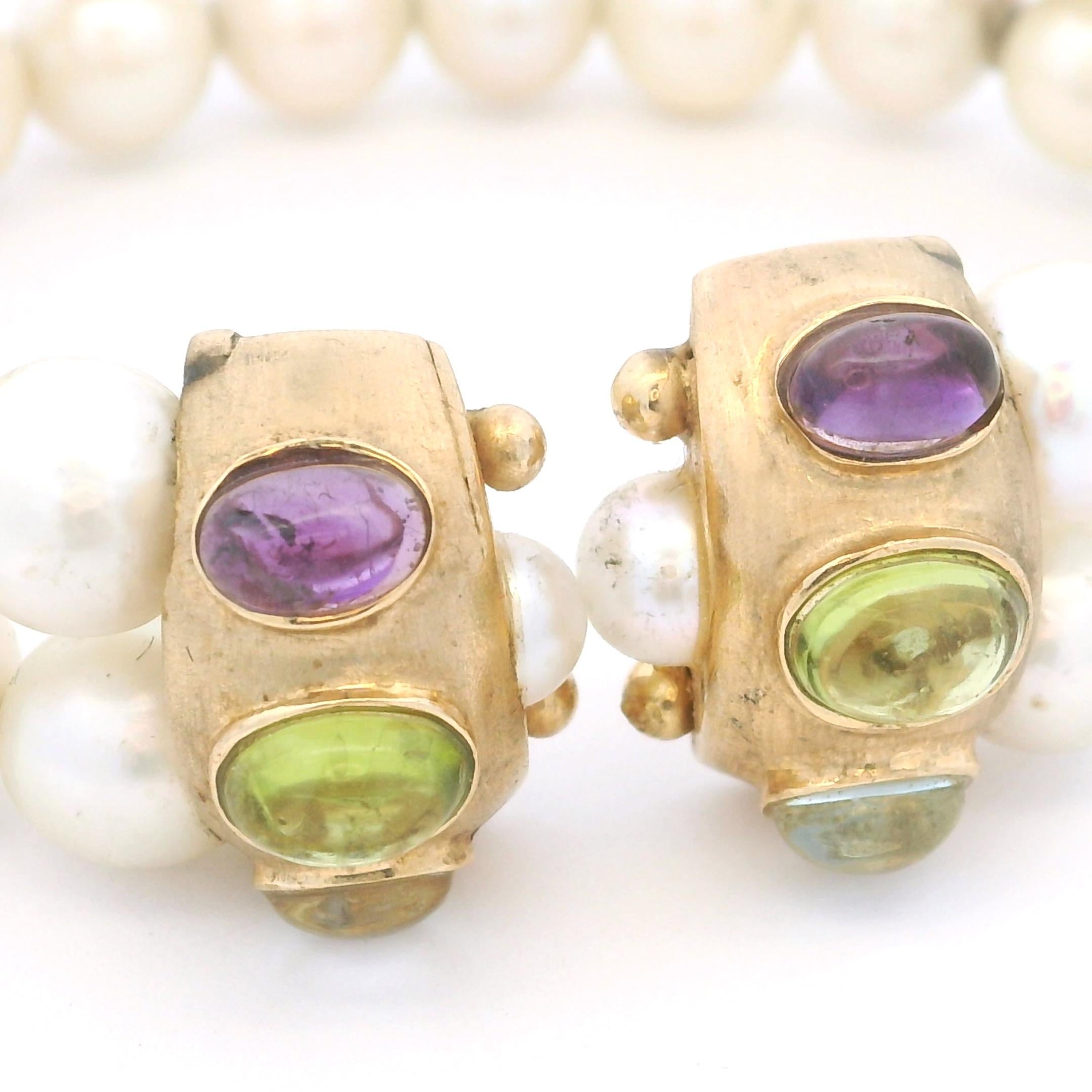 Paar Vintage 14K Gelbgold Süßwasserperlen & Multi-Edelsteine Cabochon-Armband im Angebot 5
