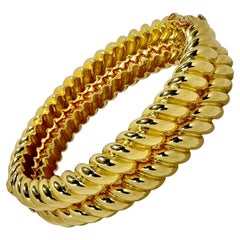 Pair of Vintage 18k Yellow Gold, Oval Shaped Rope Motif, Hinged Bangle Bracelets