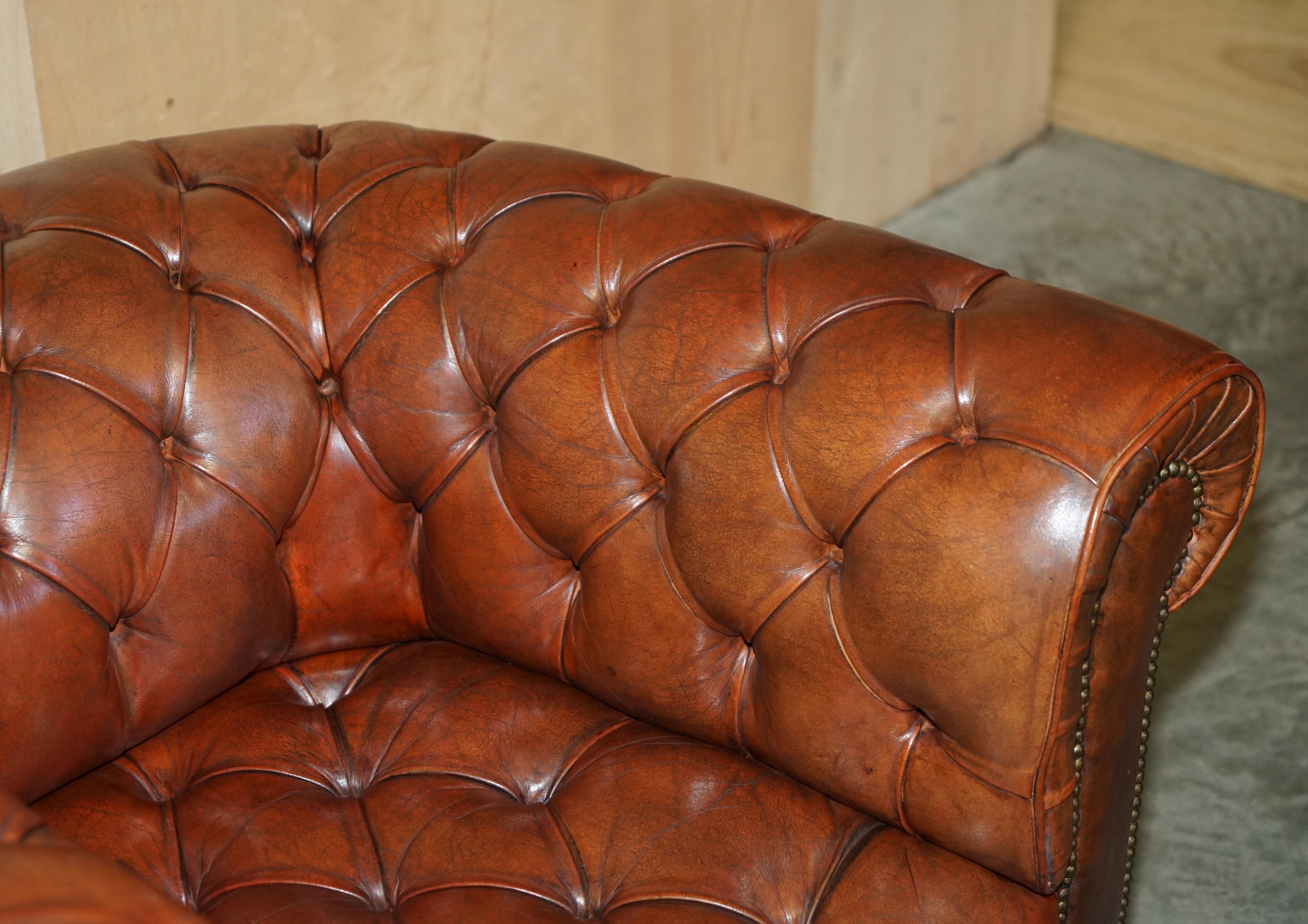PAIR OF VINTAGE 1920 FULLY COIL SPRUNG BROWN LEATHER CHESTERFIELD CLUB ARMCHAIRs For Sale 3