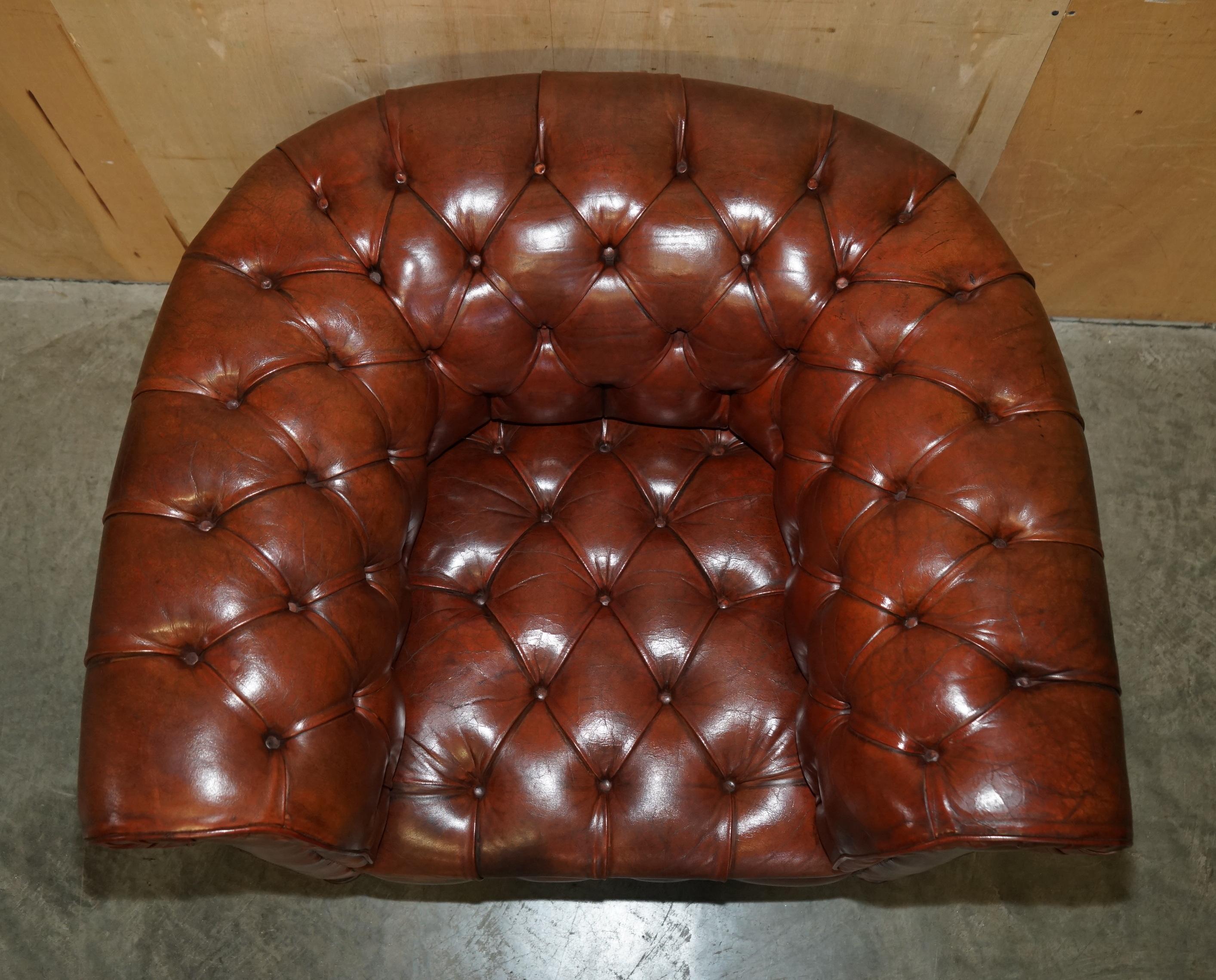 PAIR OF VINTAGE 1920 FULLY COIL SPRUNG BROWN LEATHER CHESTERFIELD CLUB ARMCHAIRs For Sale 10