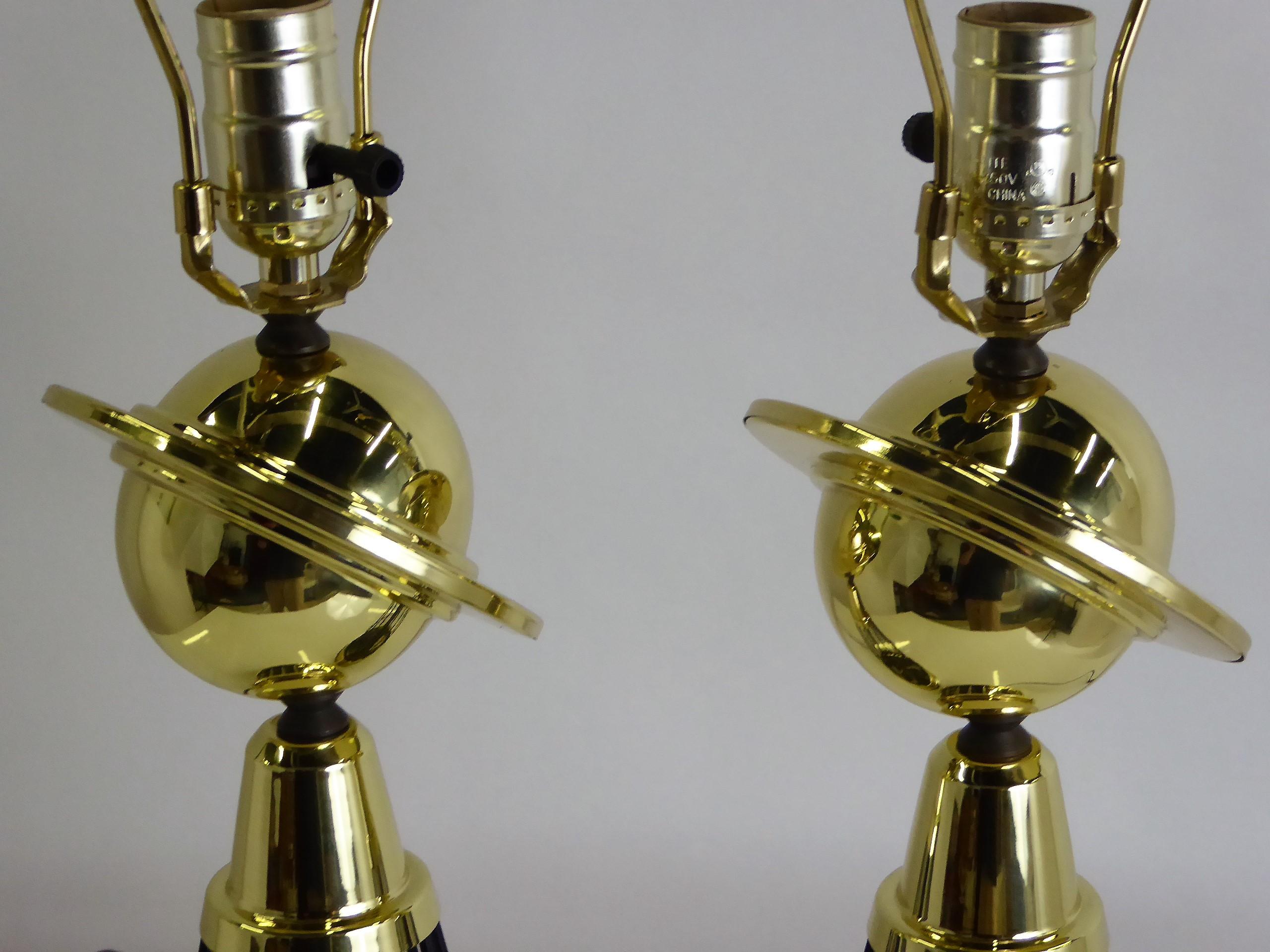 Pair of Vintage 1940s Brass and Wire Saturn Table Lamps 3
