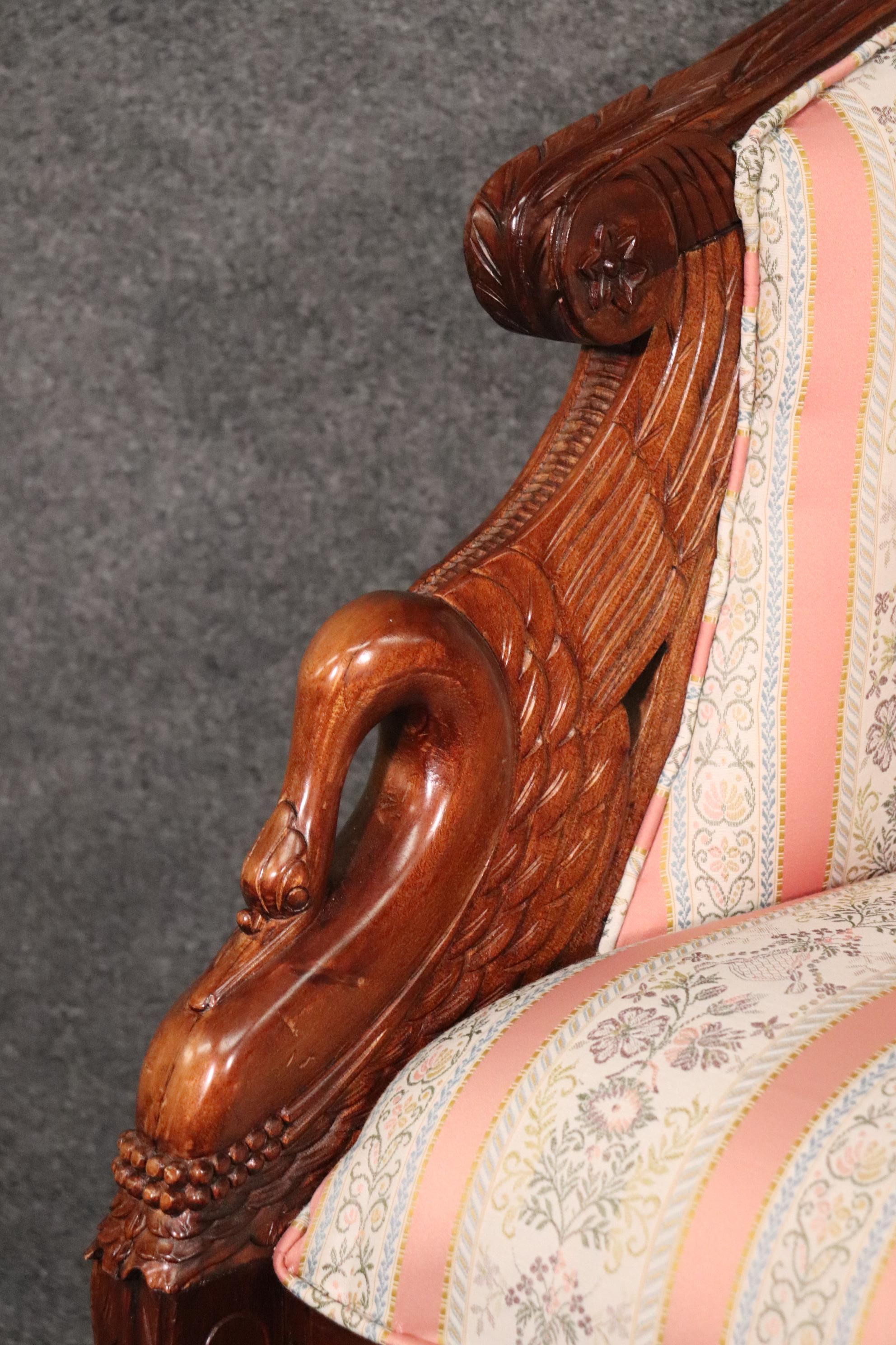 Pair of Vintage 1950s era Victorian Style Carved Swan Chairs In Good Condition In Swedesboro, NJ