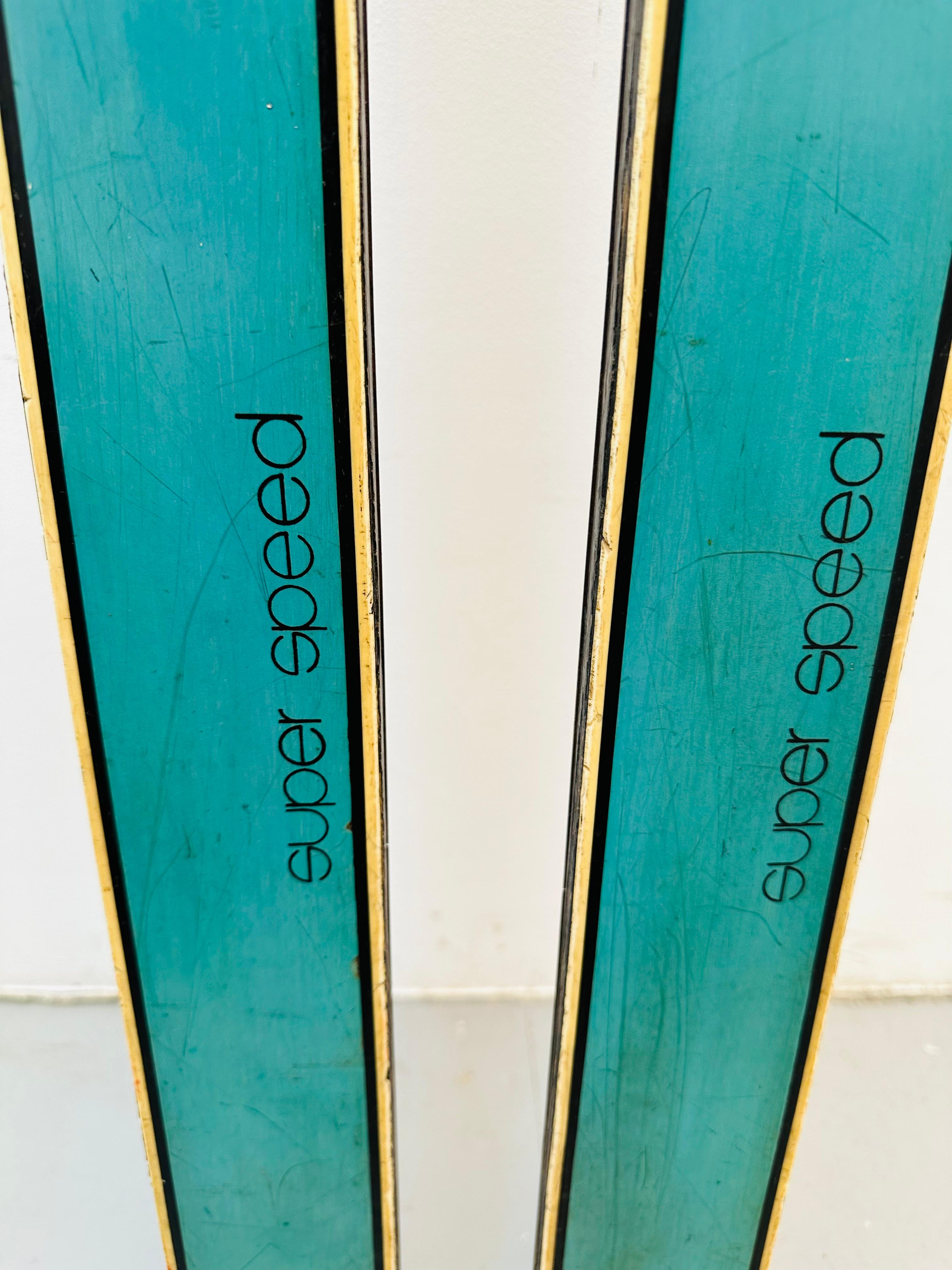 Paire de skis en bois Schonherr Superspeed allemands des années 1950 avec fixations en vente 2