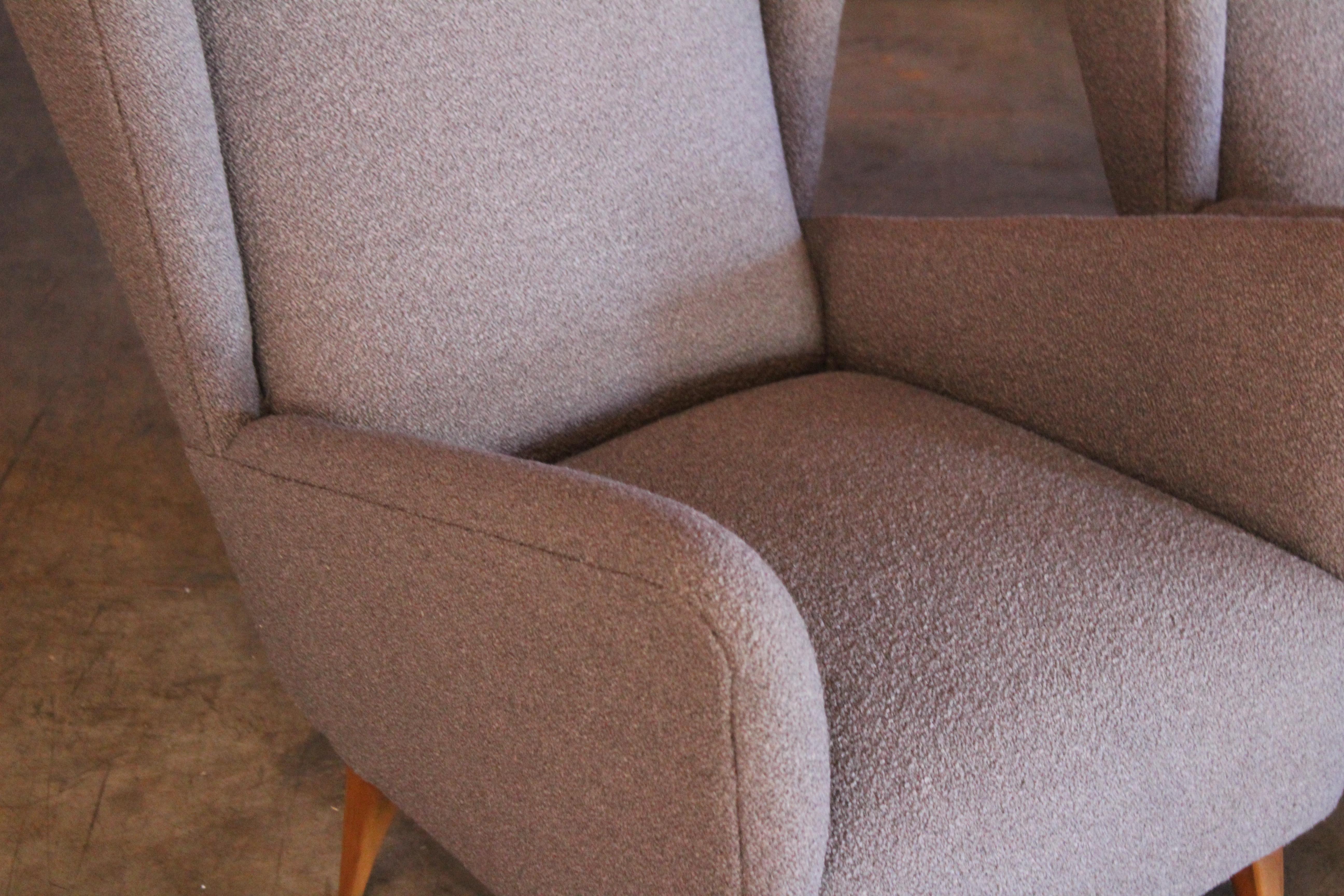 Pair of Vintage 1950s Italian Lounge Chairs in Grey Bouclé For Sale 6
